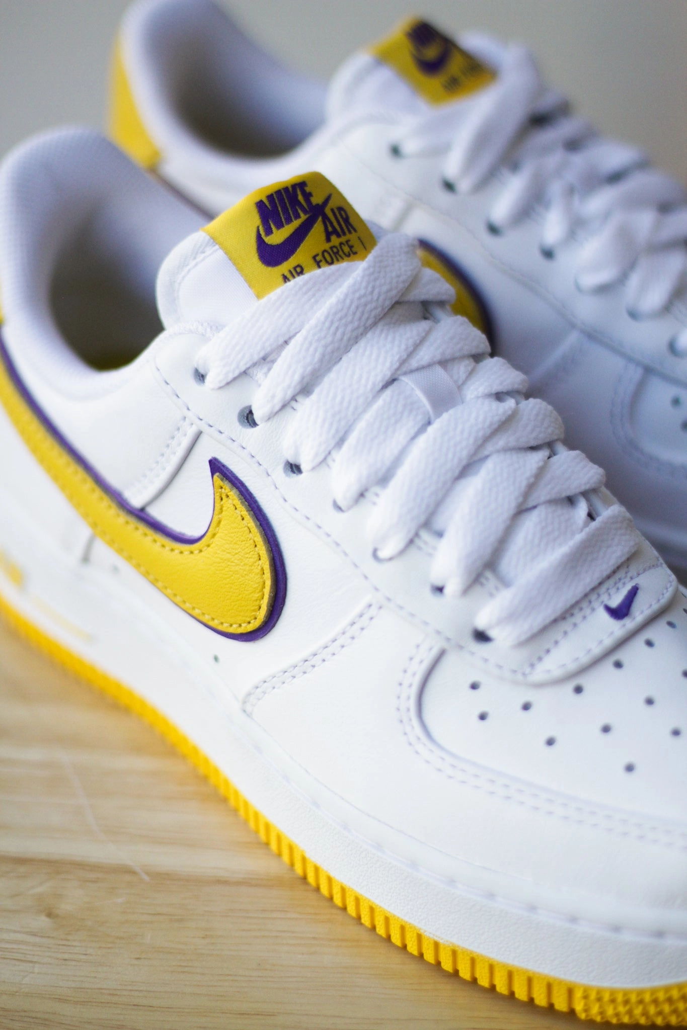 AIR FORCE 1 LOW RETRO KOBE BRYANT VARSITY MAIZE