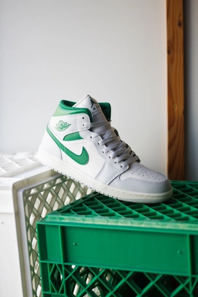 AIR JORDAN 1 MID SUMMIT WHITE/PINE GREEN-PURE PLATINUM