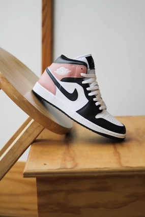 AIR JORDAN 1 MID WHITE/BLACK-RUST PINK