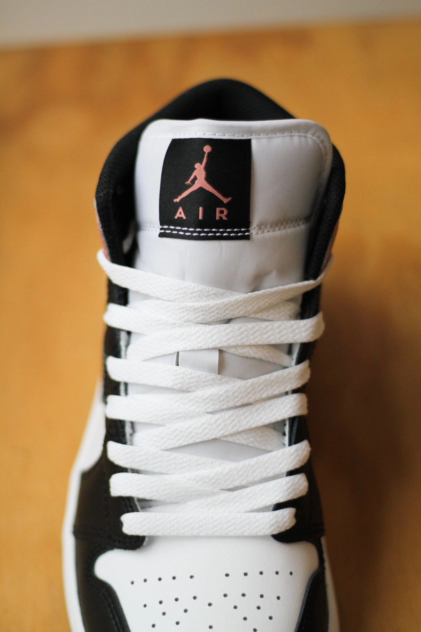 AIR JORDAN 1 MID WHITE/BLACK-RUST PINK