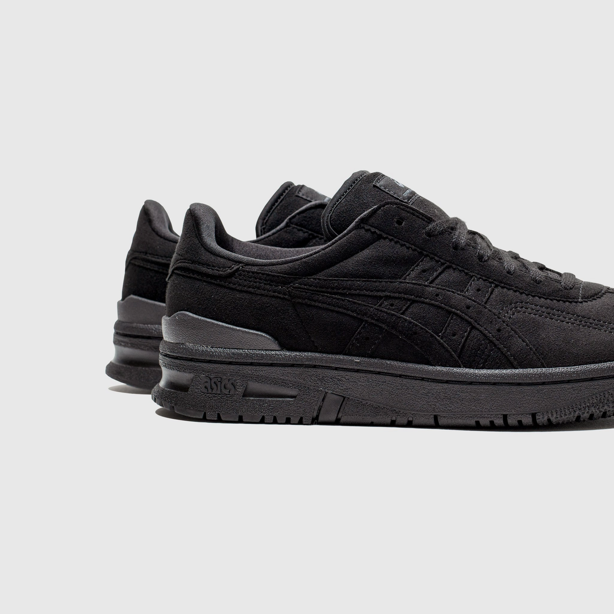 ASICS VIC NBD BLACK
