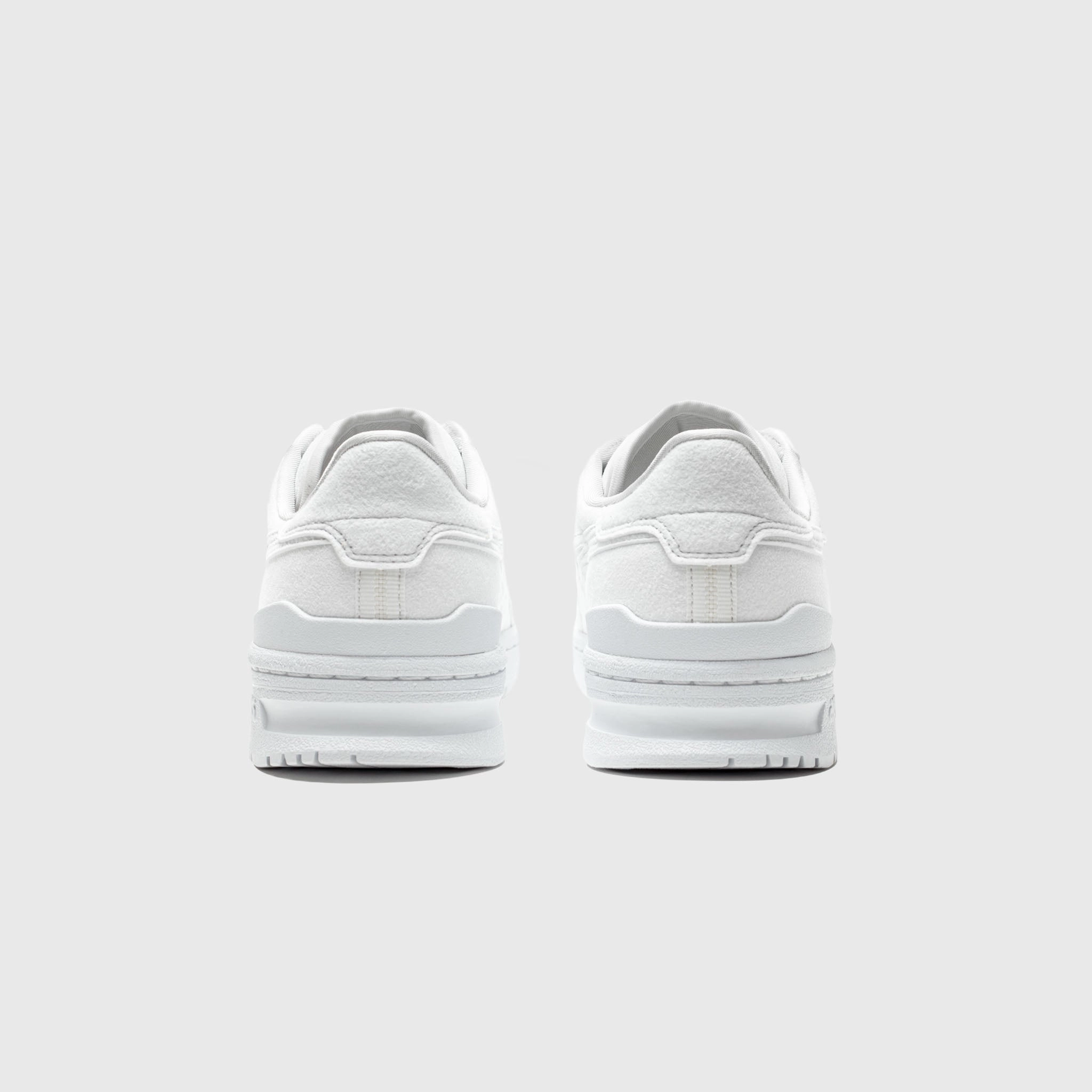 ASICS VIC NBD WHITE