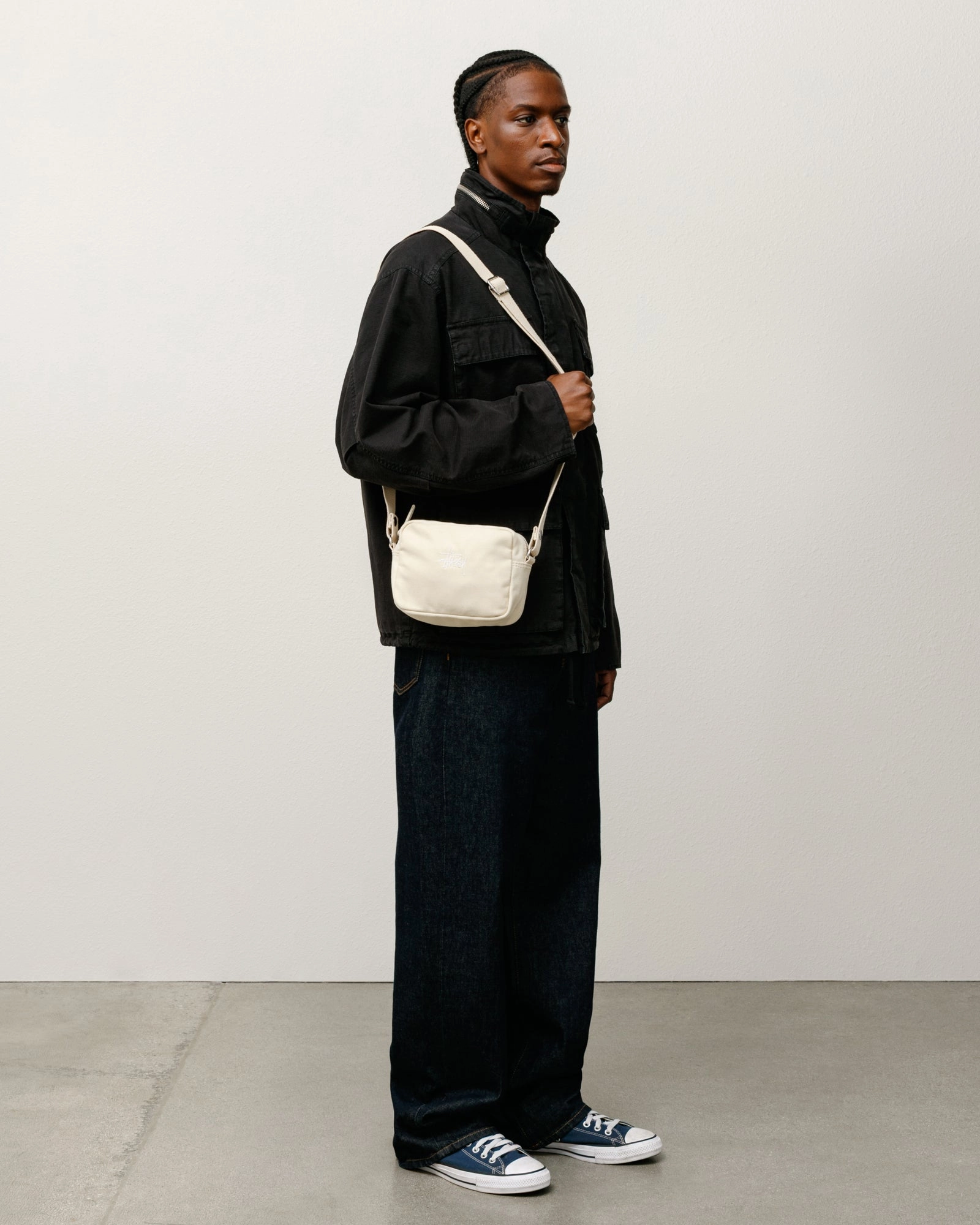 CANVAS POUCH
