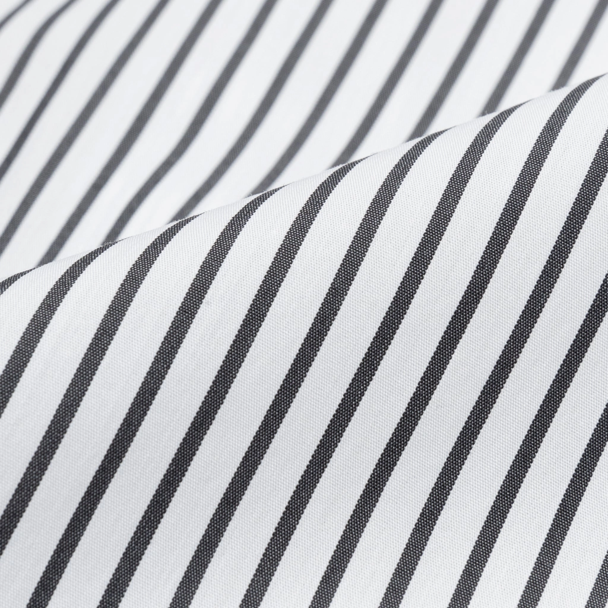 CONTRAST STRIPE S/S SHIRT