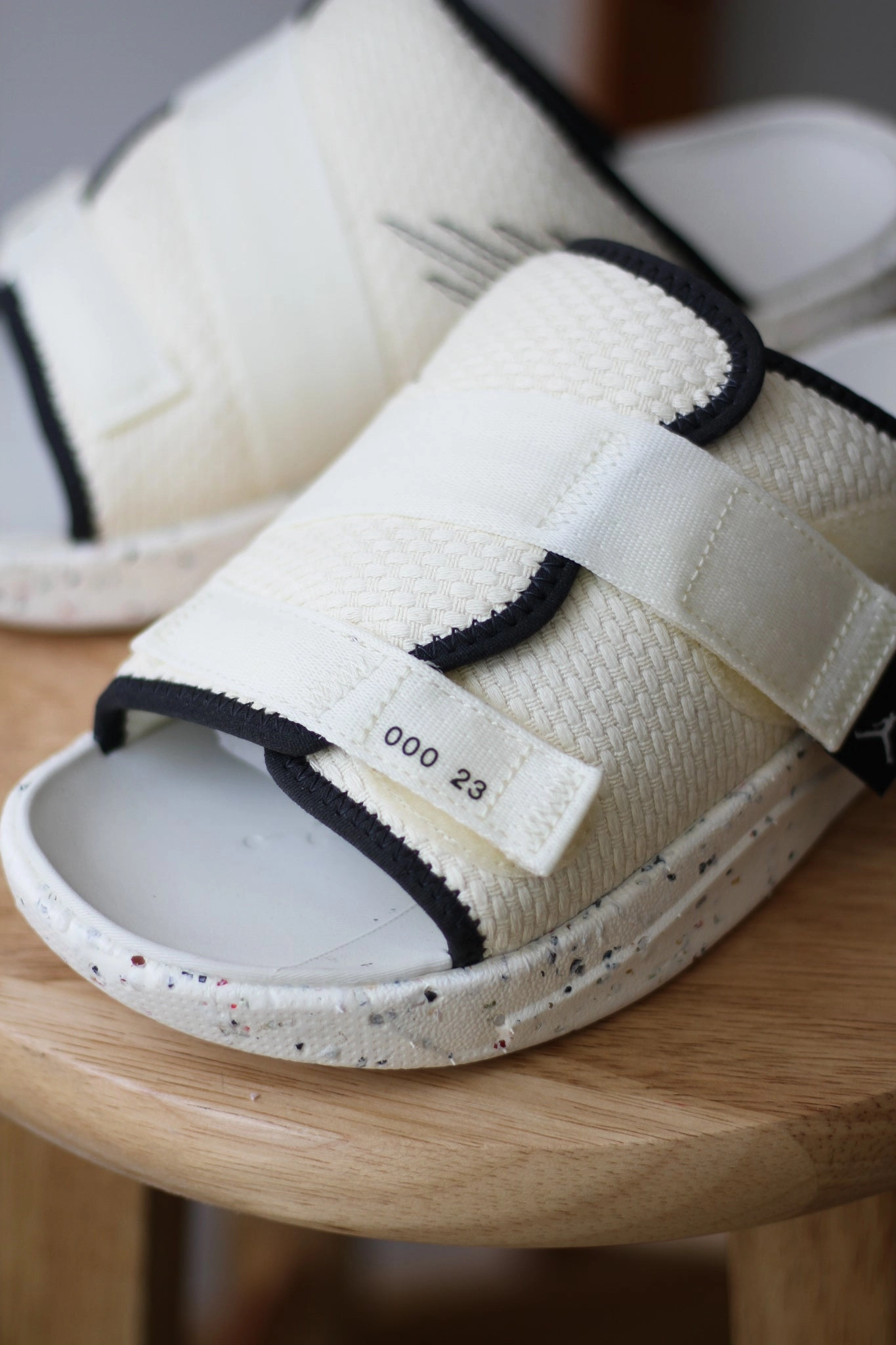 CRATER SLIDE COCONUT MILK