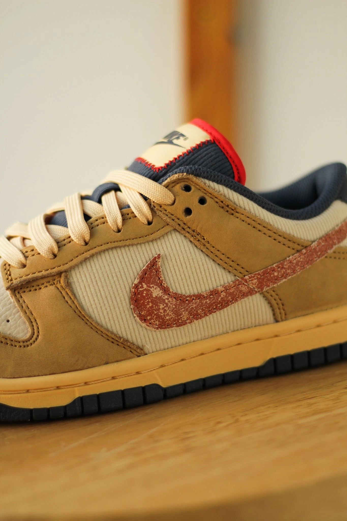 DUNK LOW RETRO SE BURNT SUNRISE