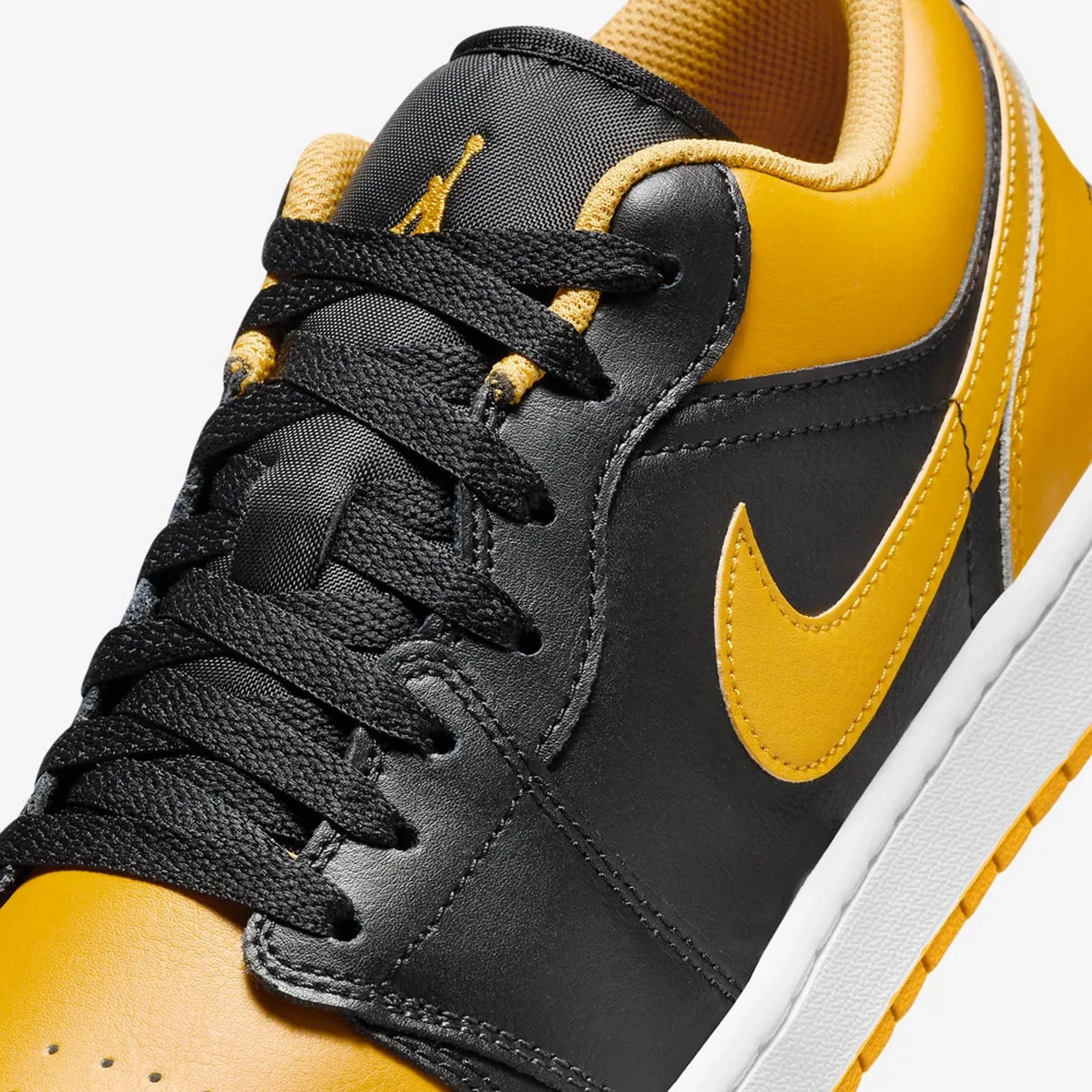 Jordan | AIR JORDAN 1 LOW  { BLACK/YELLOW OCHRE-WHITE