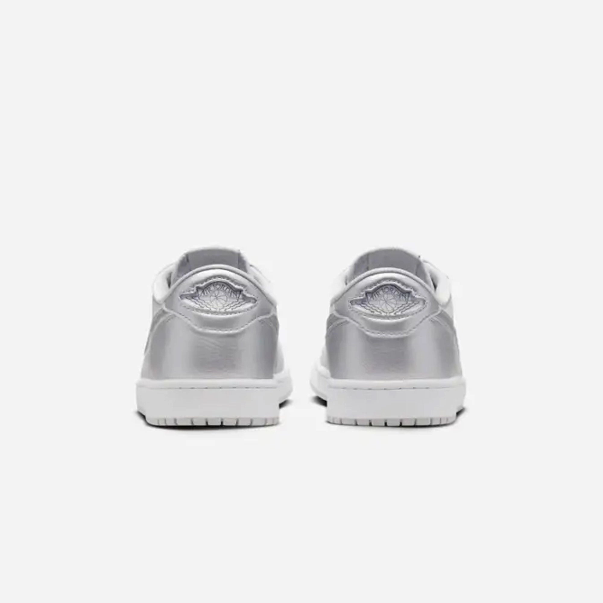 Jordan | AIR JORDAN 1 LOW OG { SILVER