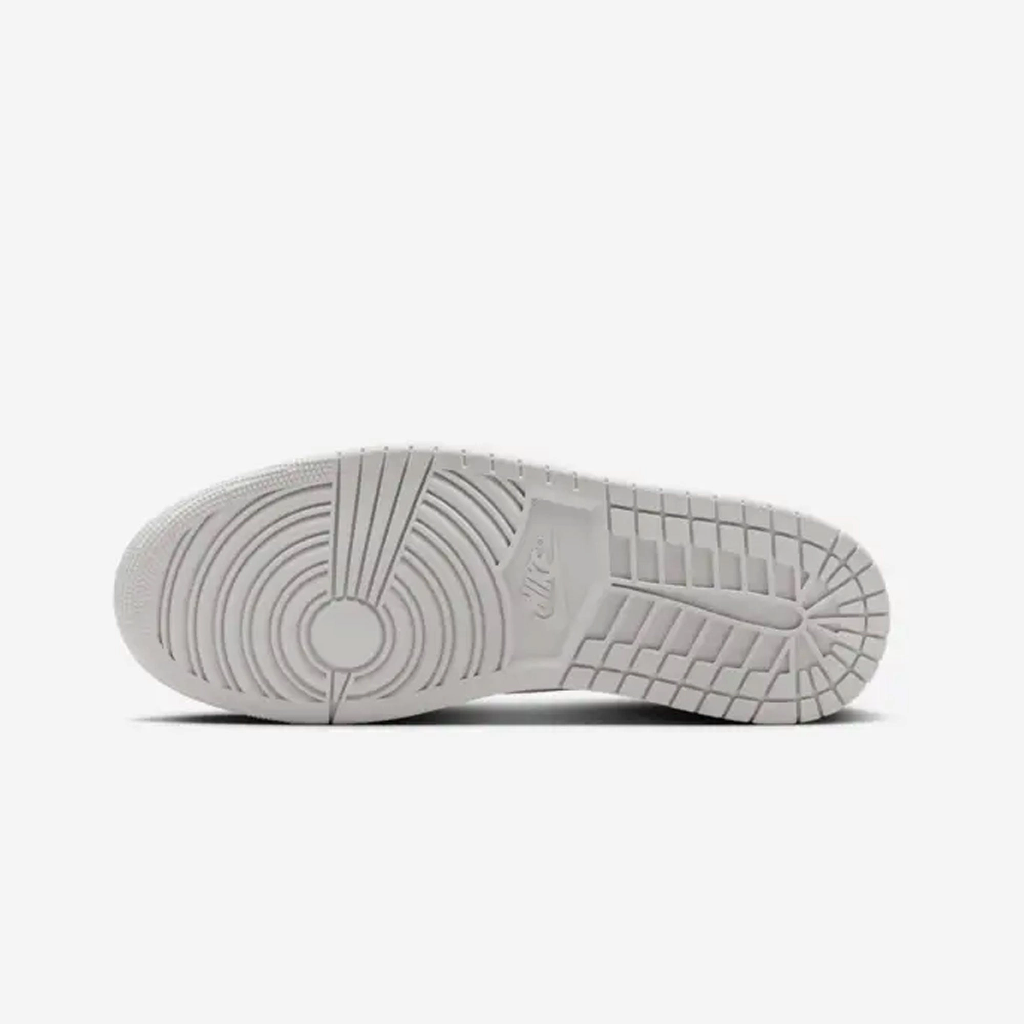 Jordan | AIR JORDAN 1 LOW OG { SILVER