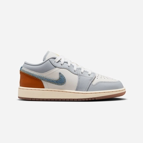 Jordan | AIR JORDAN 1 LOW SE (GS)  { PHANTOM/LT ARMORY BLUE-COCONUT MILK