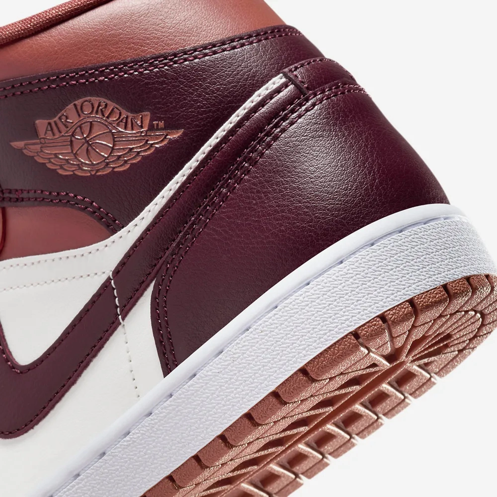 Jordan | AIR JORDAN 1 MID  { DUSTY PEACH/NIGHT MAROON-SAIL-WHITE
