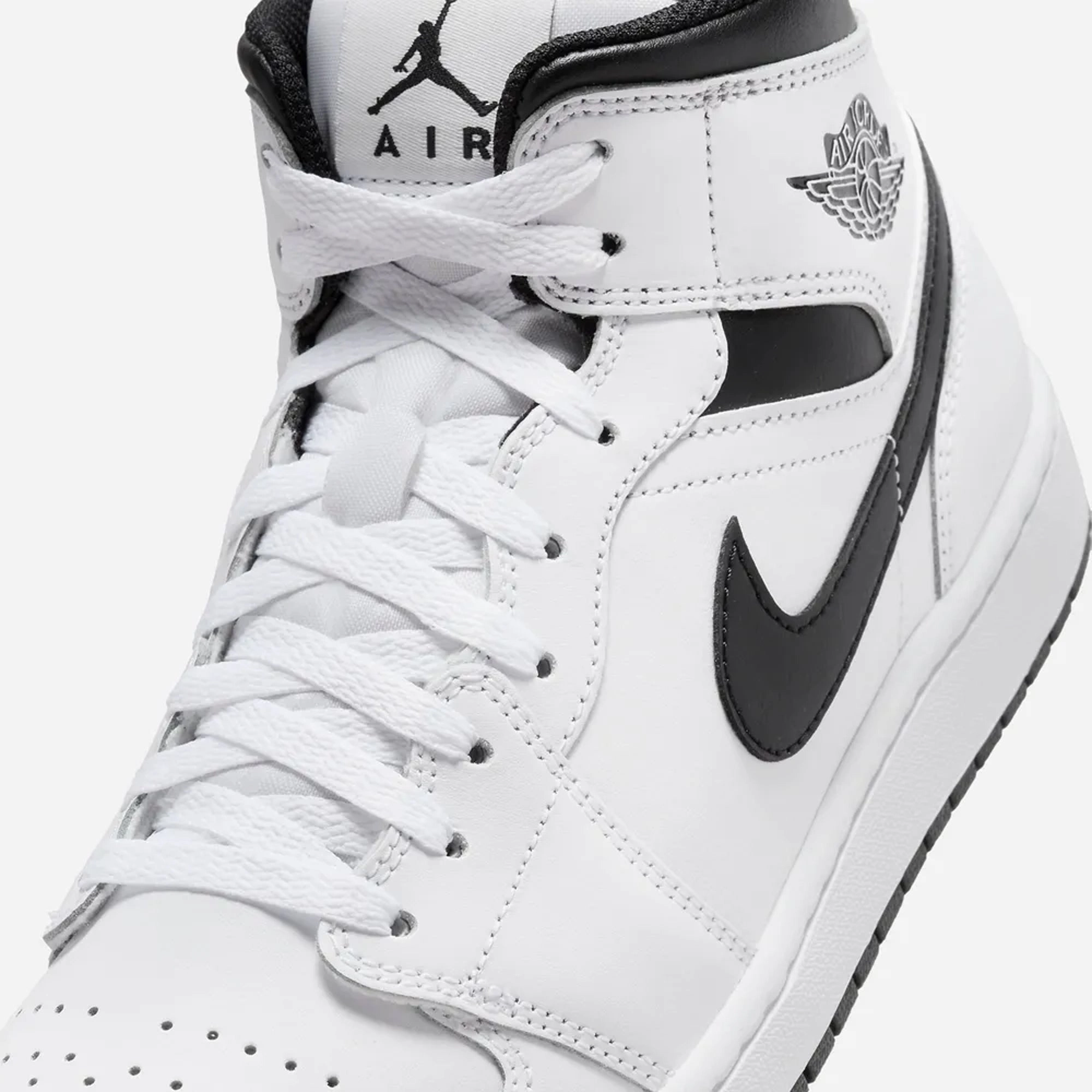 Jordan | AIR JORDAN 1 MID  { WHITE/BLACK-WHITE-BLACK