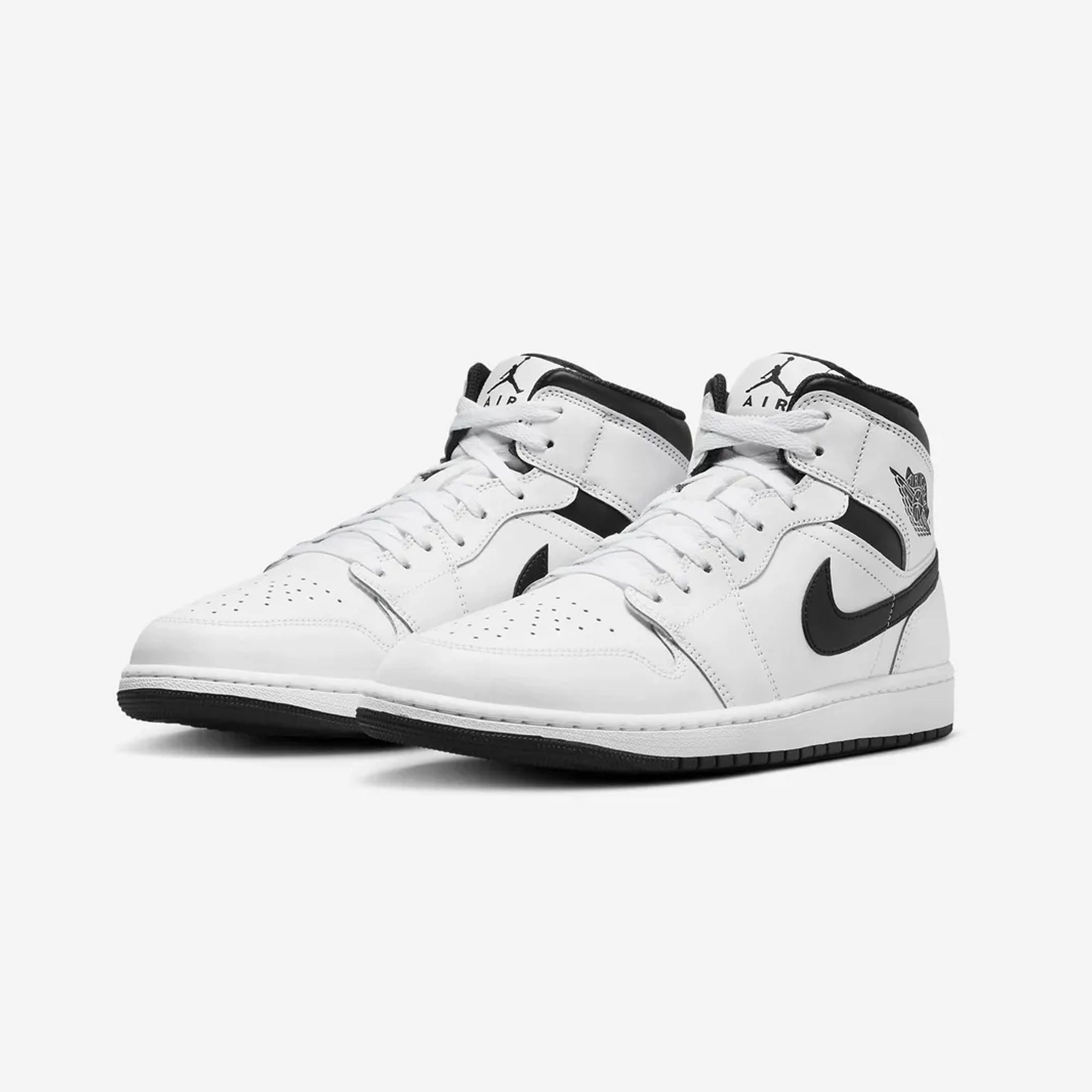 Jordan | AIR JORDAN 1 MID  { WHITE/BLACK-WHITE-BLACK