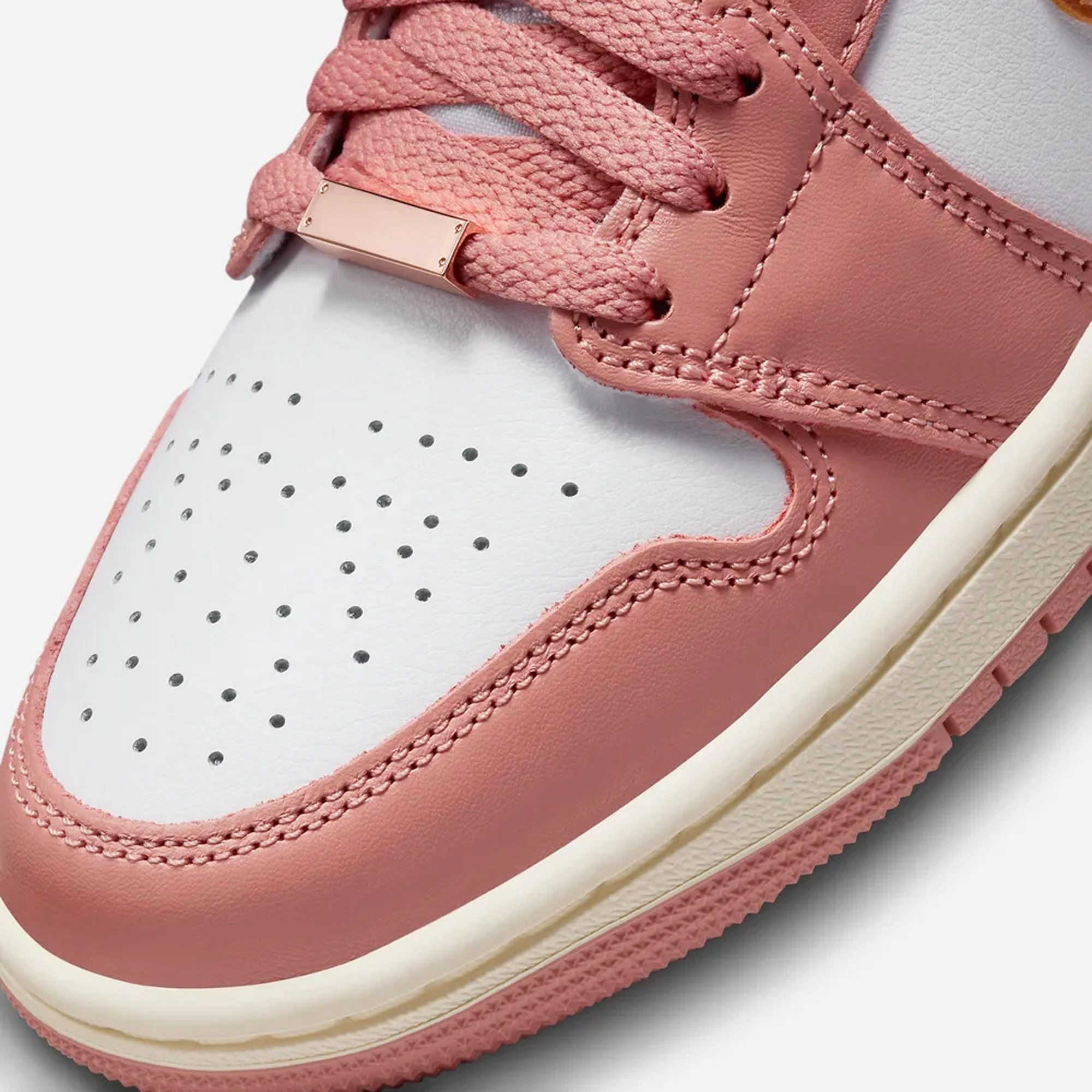 Jordan | AIR JORDAN 1 MID SE  { RED STARDUST/METALLIC COPPER-WHITE-SAIL
