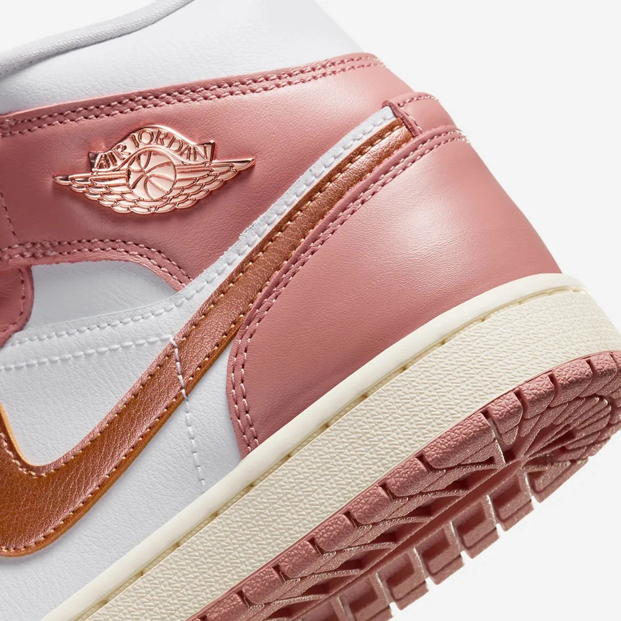 Jordan | AIR JORDAN 1 MID SE  { RED STARDUST/METALLIC COPPER-WHITE-SAIL