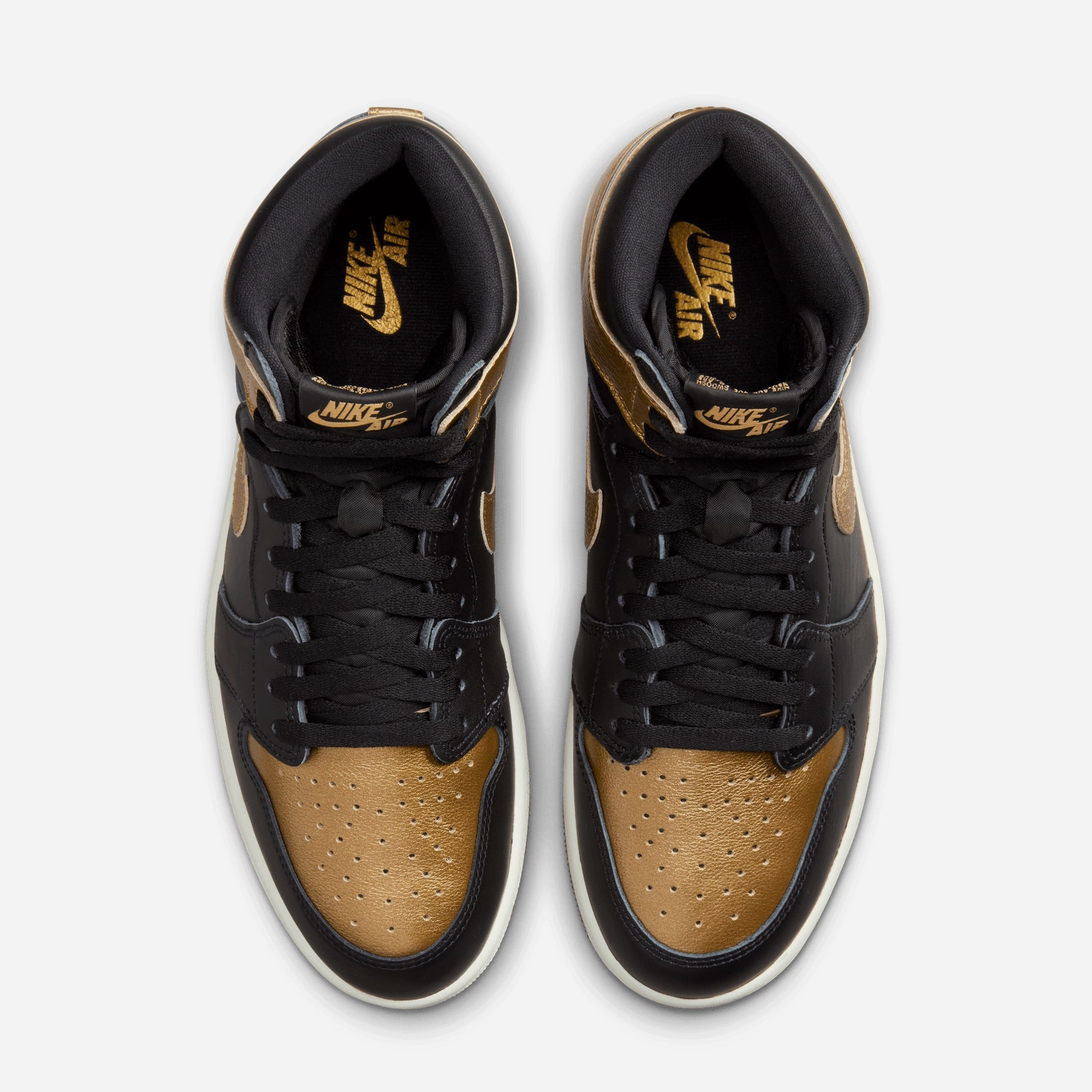 JORDAN | AIR JORDAN 1 RETRO HIGH OG { BLACK/GOLD