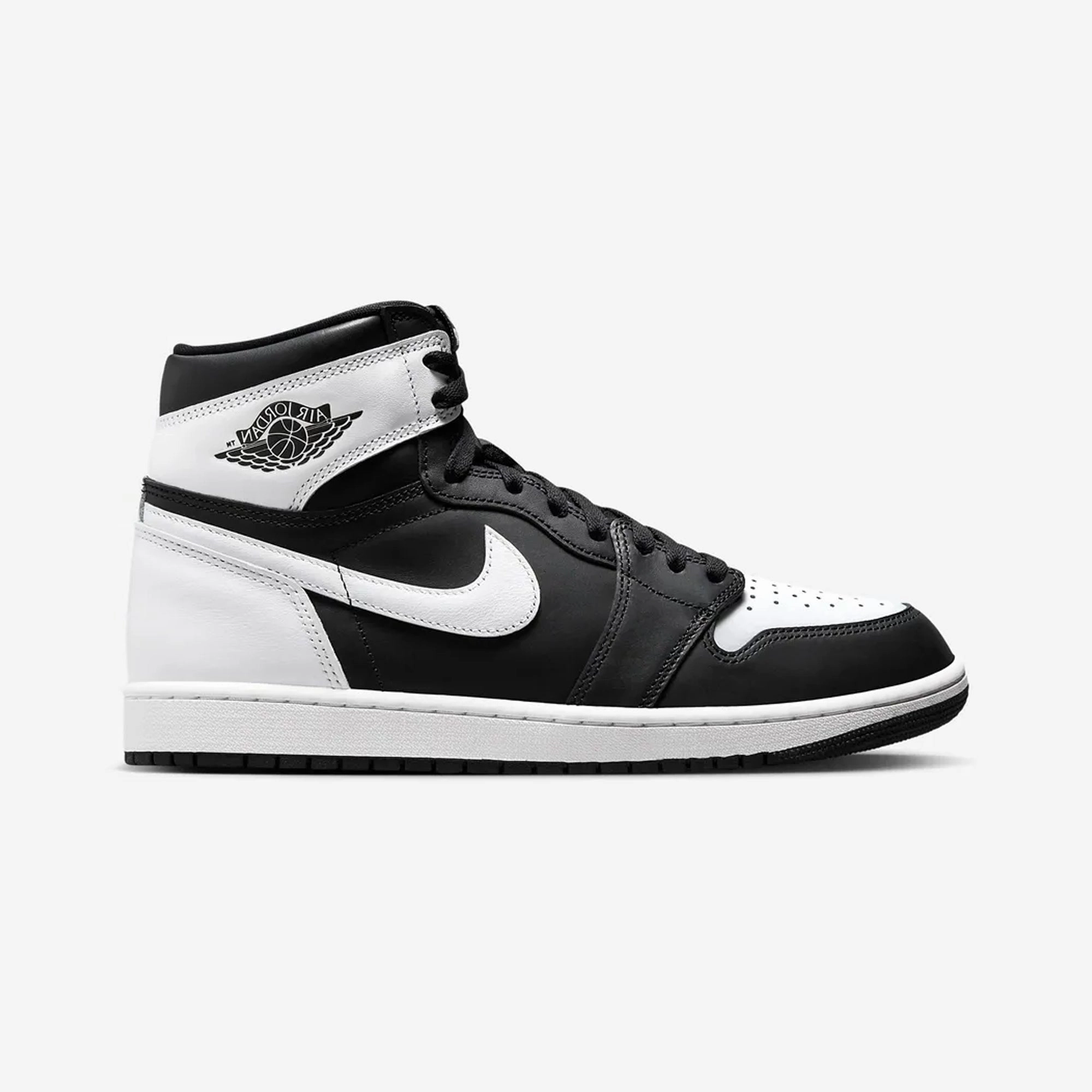 Jordan | AIR JORDAN 1 RETRO HIGH OG  { BLACK/WHITE-WHITE
