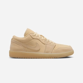 Jordan | AIR JORDAN 1 SE  { PALE VANILLA/PALE VANILLA-PALE VANILLA