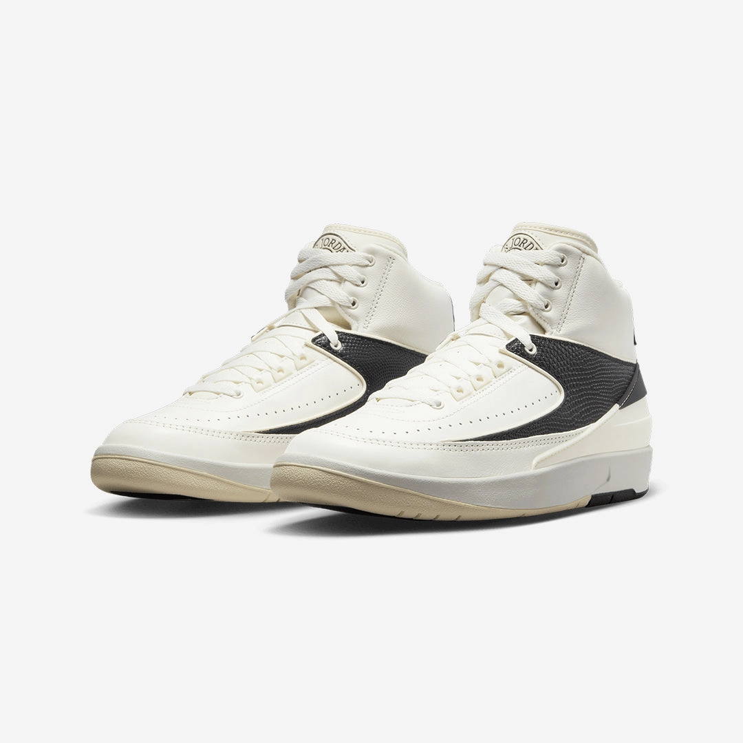 Jordan | AIR JORDAN 2 RETRO  { SAIL/COCONUT MILK-BLACK