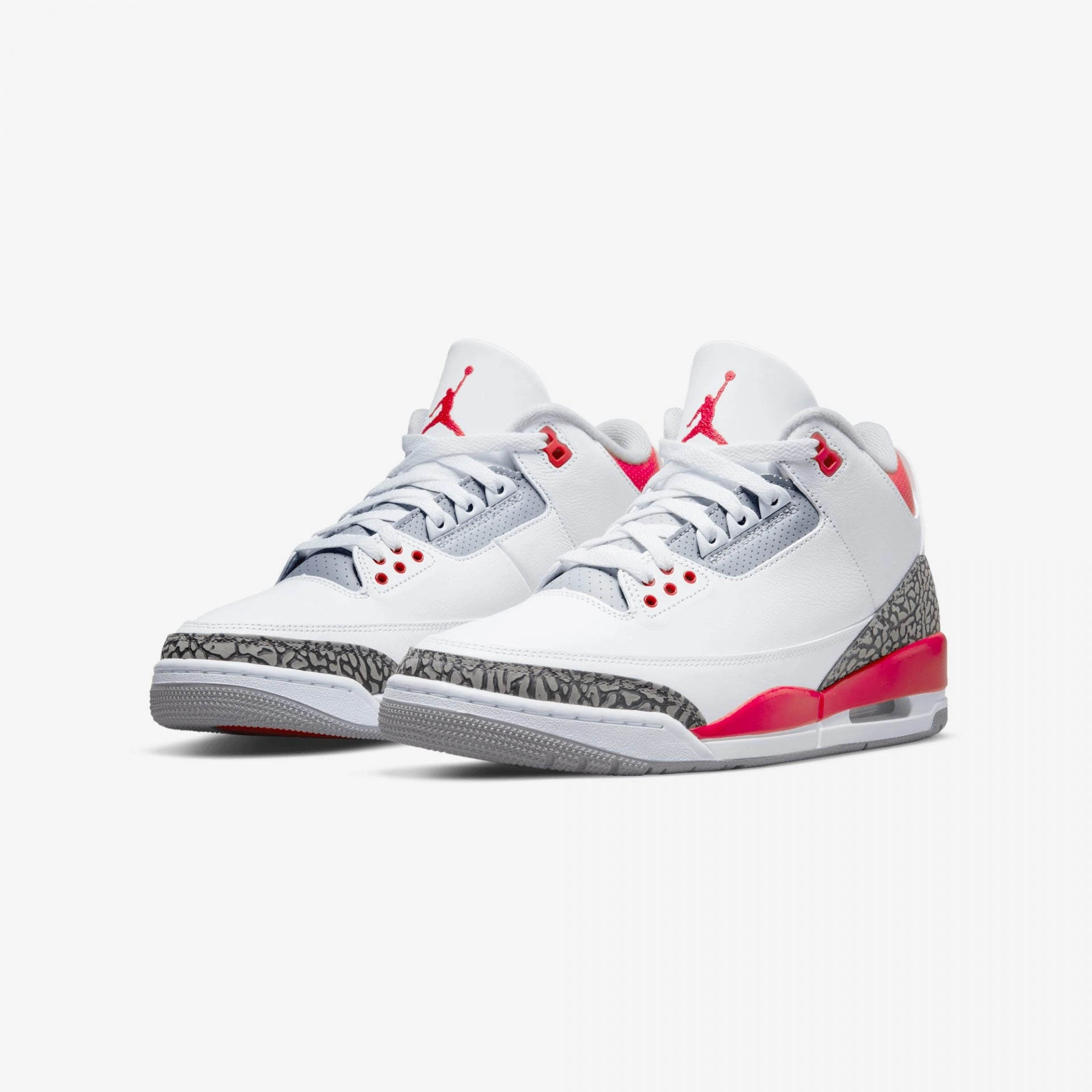 Jordan | AIR JORDAN 3 RETRO  { WHITE / FIRE RED