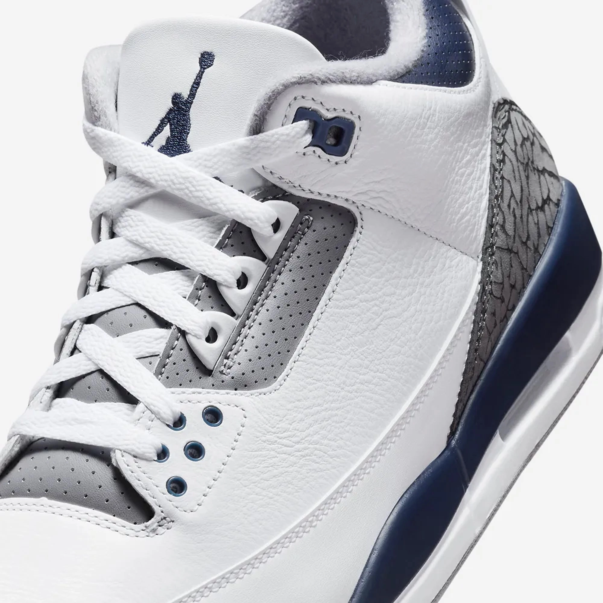 Jordan | AIR JORDAN 3 RETRO  { WHITE/MIDNIGHT NAVY-CEMENT GREY-BLACK