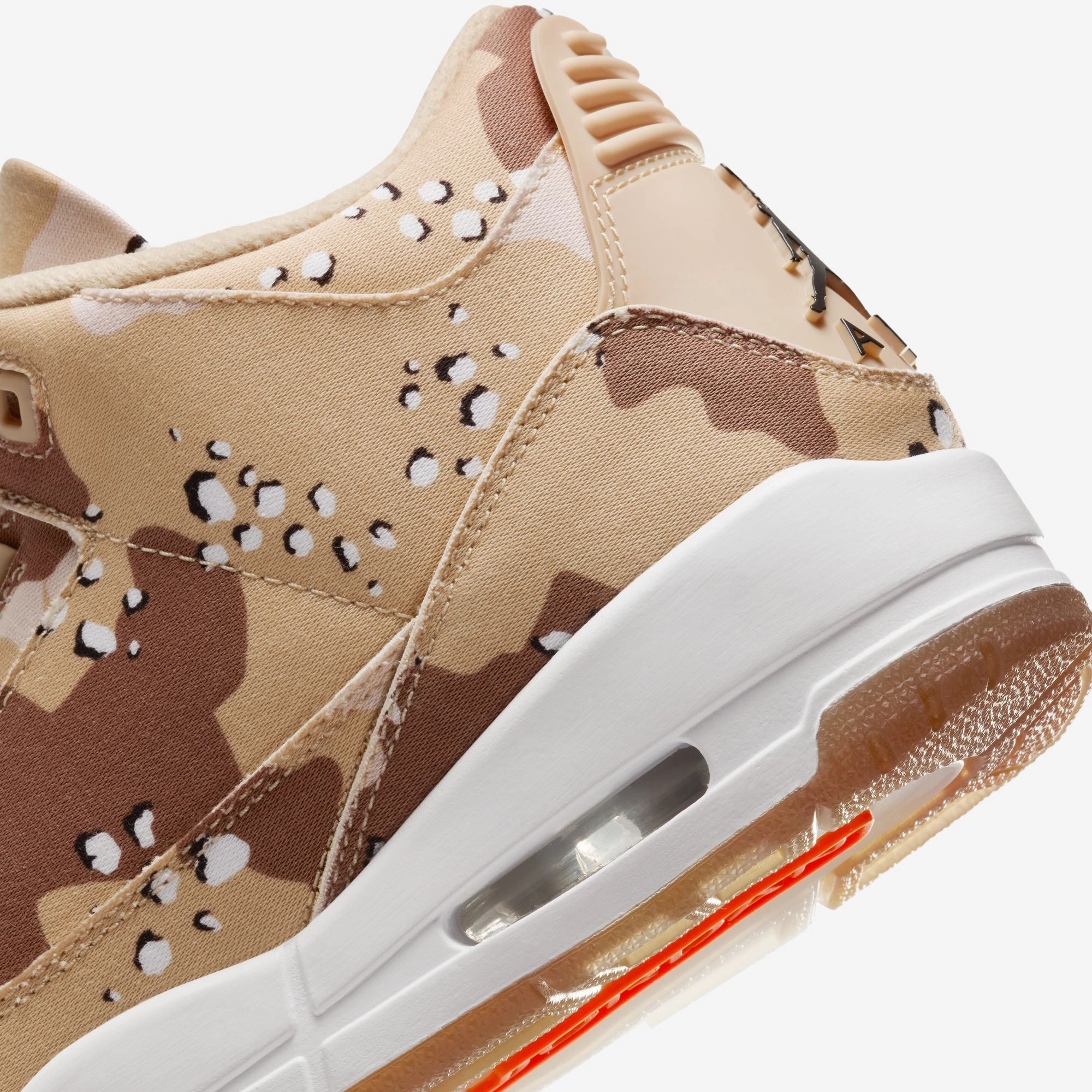 JORDAN | AIR JORDAN 3 RETRO TEX DESERT CAMO { DK DRIFTWOOD/SAIL-HEMP-VELVET BROWN