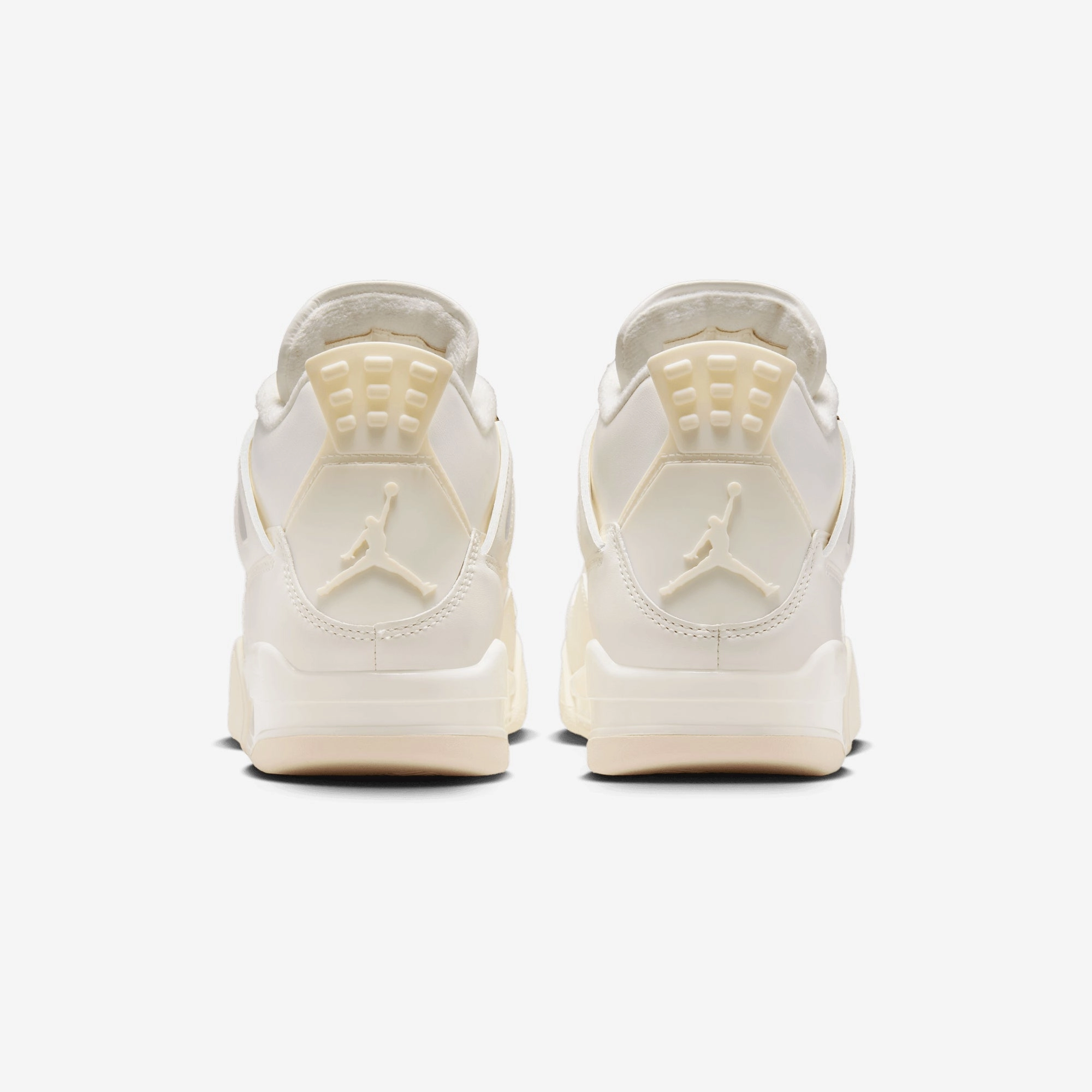 Jordan | AIR JORDAN 4 RETRO  { SAIL/METALLIC GOLD-BLACK