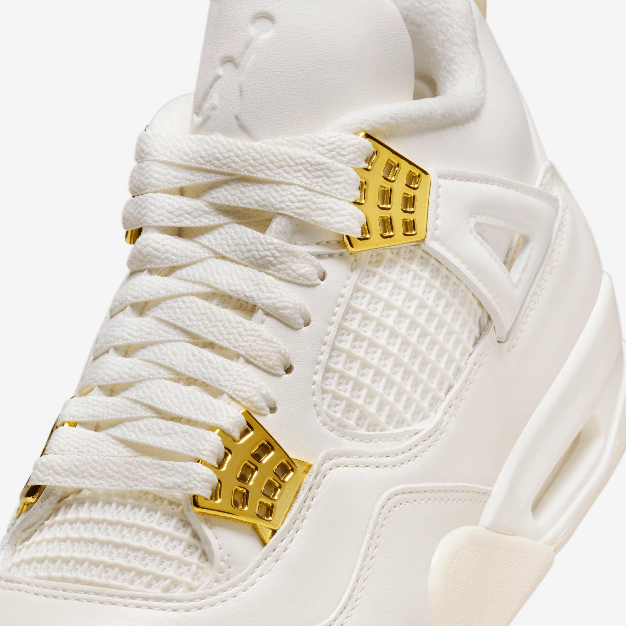 Jordan | AIR JORDAN 4 RETRO  { SAIL/METALLIC GOLD-BLACK