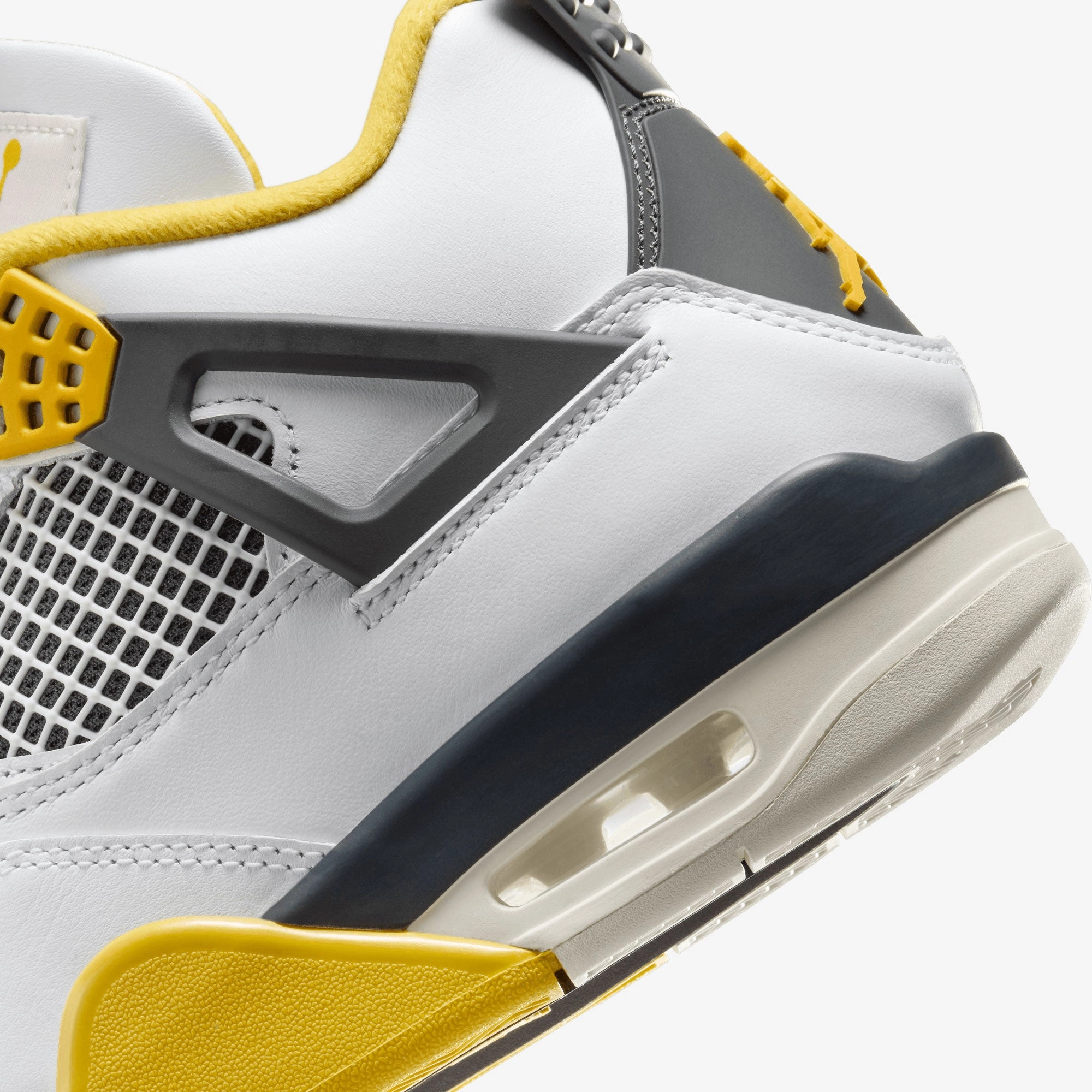 Jordan | AIR JORDAN 4 RETRO  { WHITE/COCONUT MILK-VIVID SULFUR