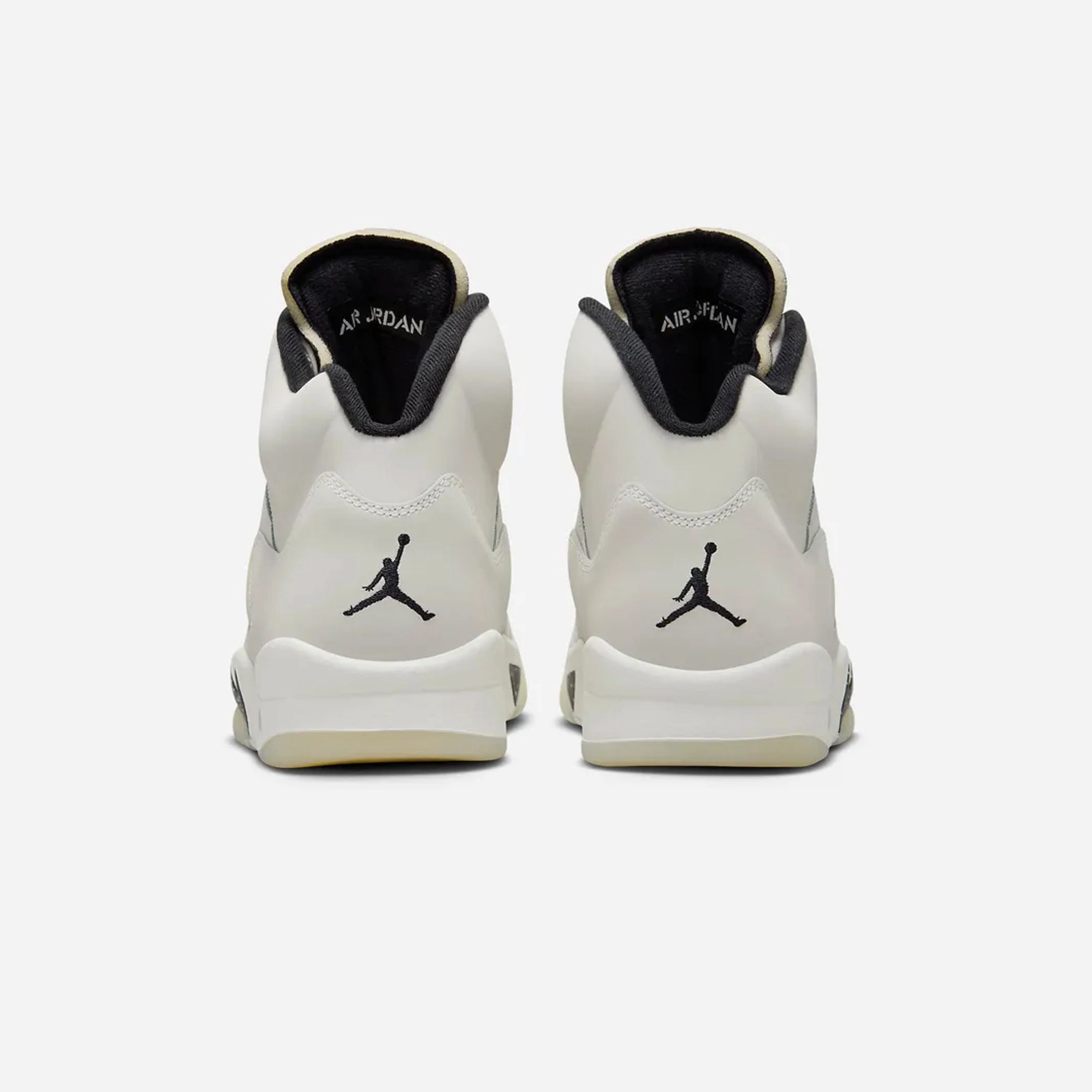 Jordan | AIR JORDAN 5 RETRO SE  { SAIL/BLACK-LT OREWOOD BRN-COCONUT MILK