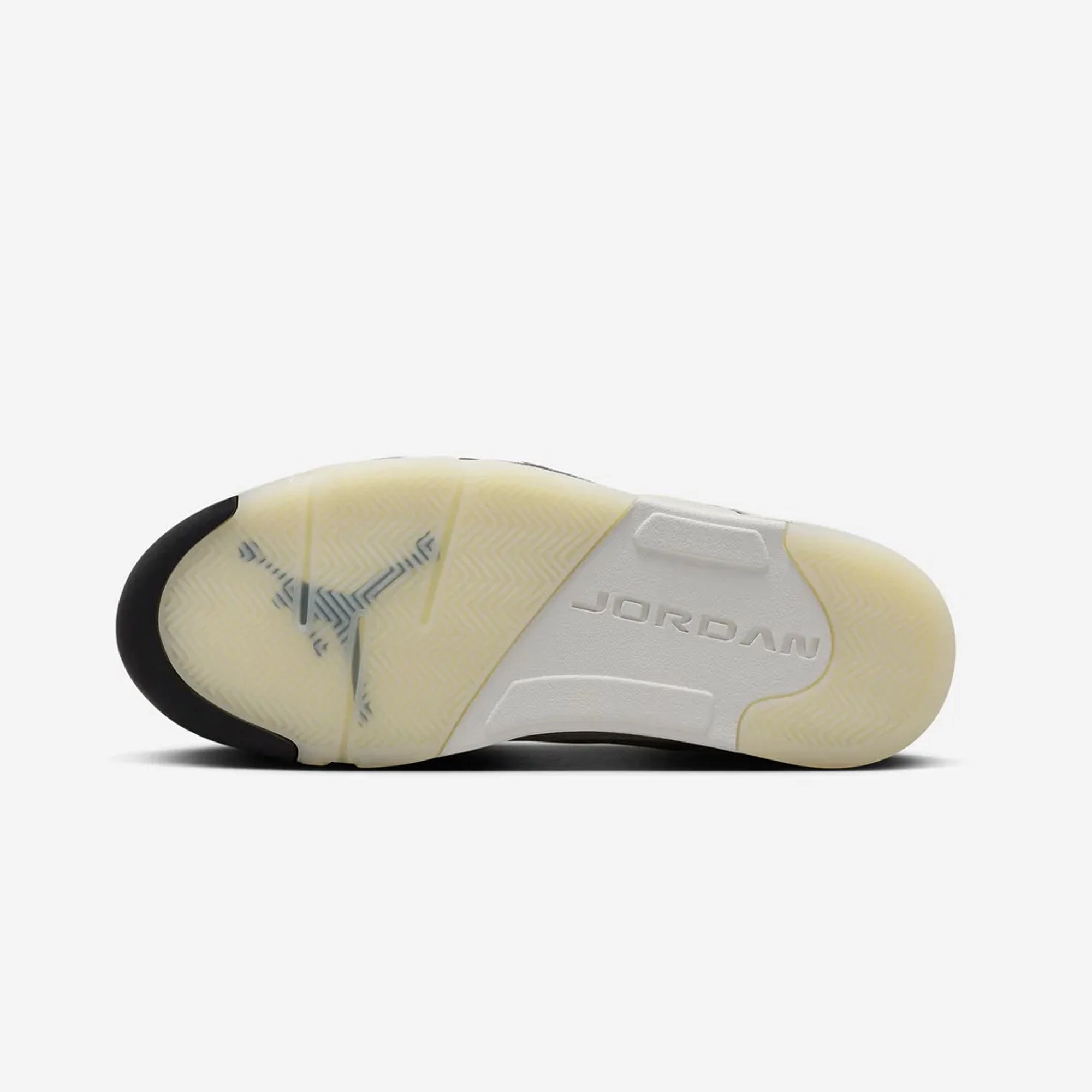 Jordan | AIR JORDAN 5 RETRO SE  { SAIL/BLACK-LT OREWOOD BRN-COCONUT MILK