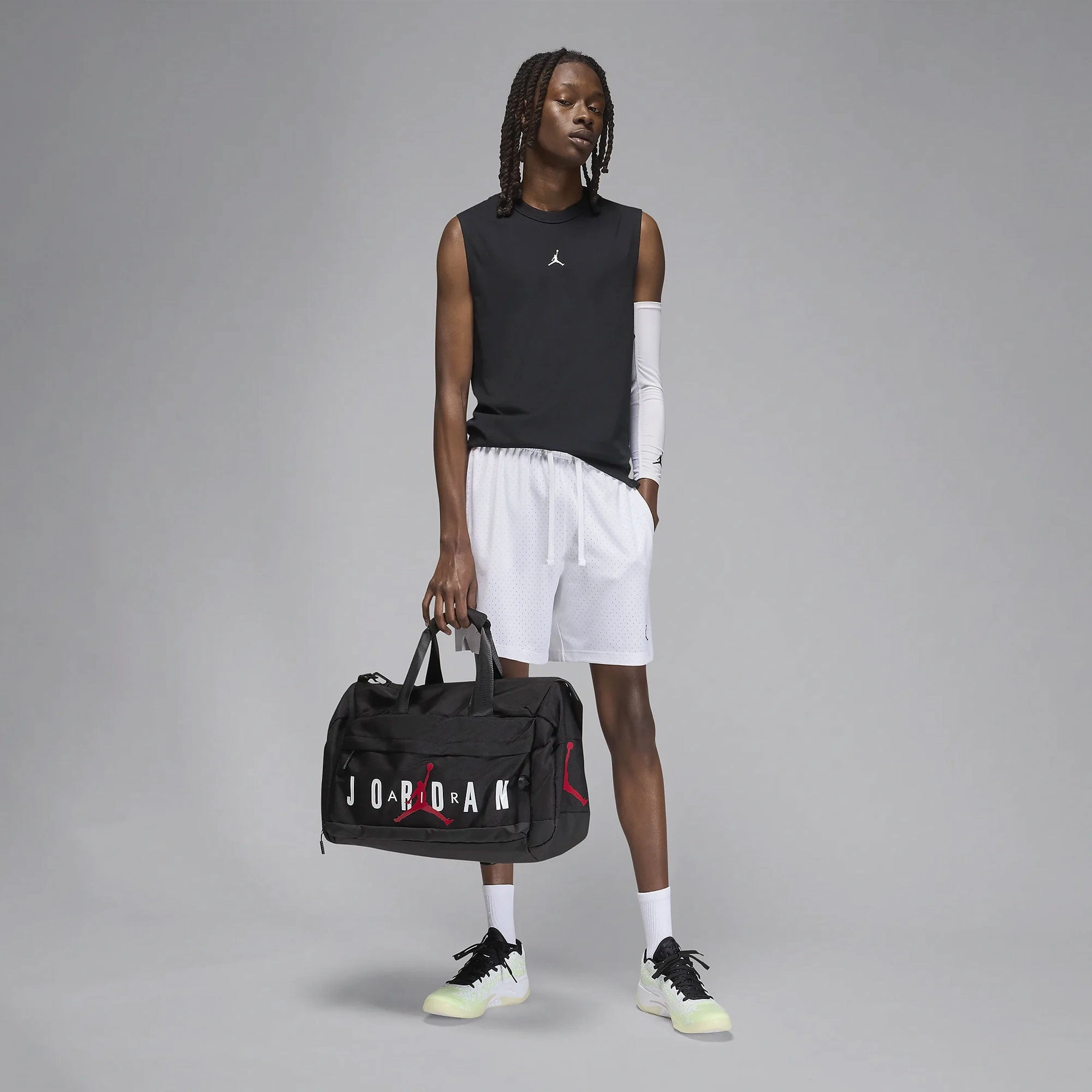 JORDAN | SPORT DRI-FIT SLEEVELESS TOP { BLACK/WHITE