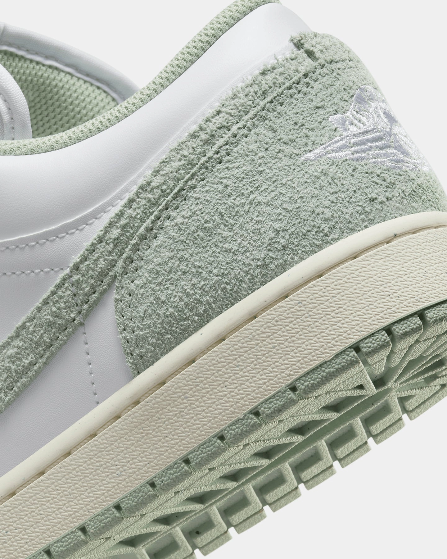 Jordan Air Jordan 1 Low SE Seafoam White/Seafoam
