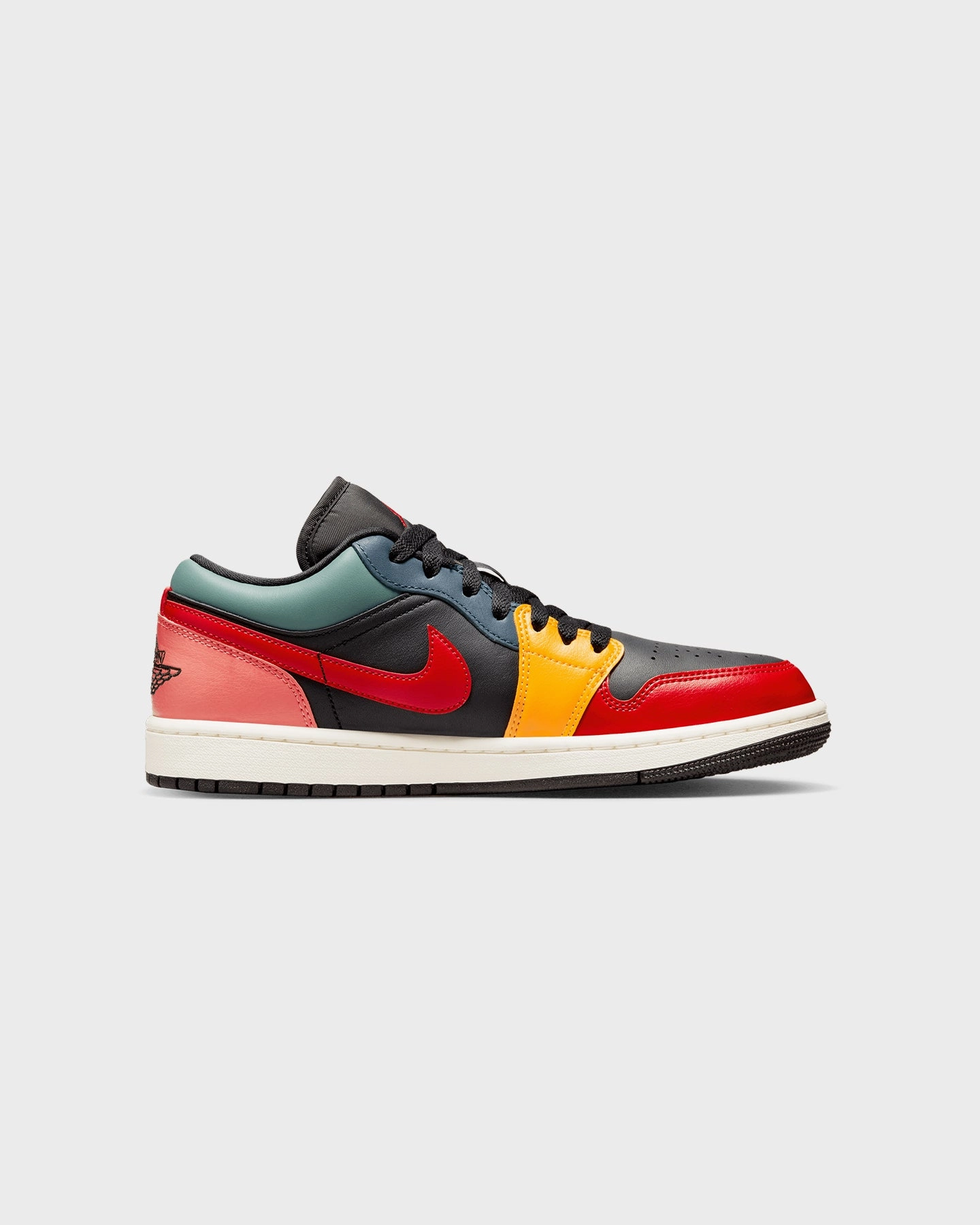 Jordan Women's Air Jordan 1 Low SE Black Multi Black/Fire Red