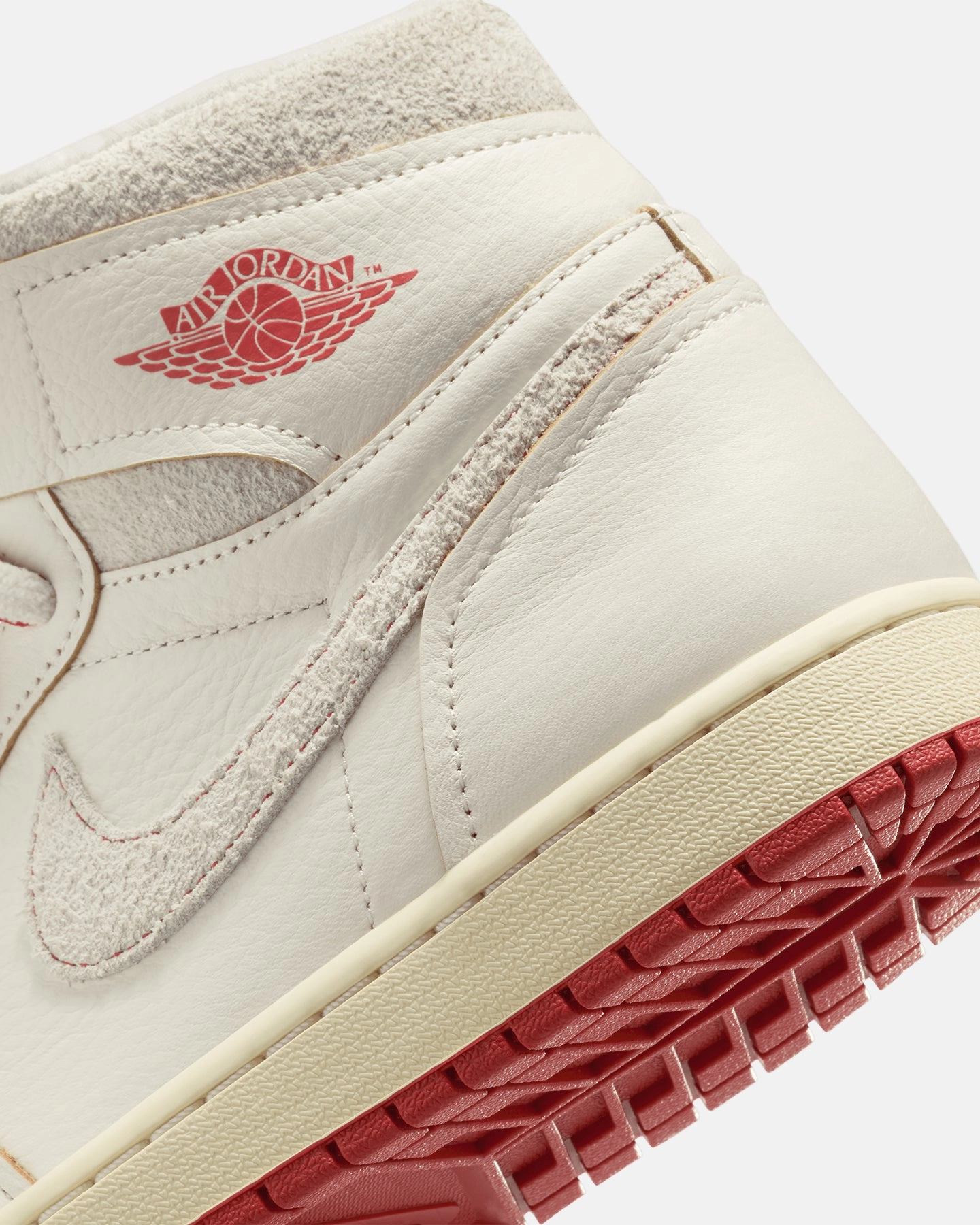 Jordan Women's Air Jordan 1 Retro Hi OG Rare Air Cinnabar Sail/Cinnabar