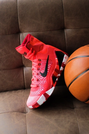 KOBE IX ELITE PROTRO BRIGHT CRIMSON