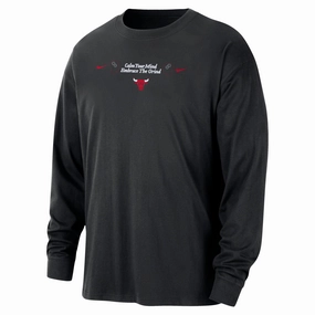 Men's Nike NBA Max90 Chicago Bulls Long-Sleeve T-Shirt