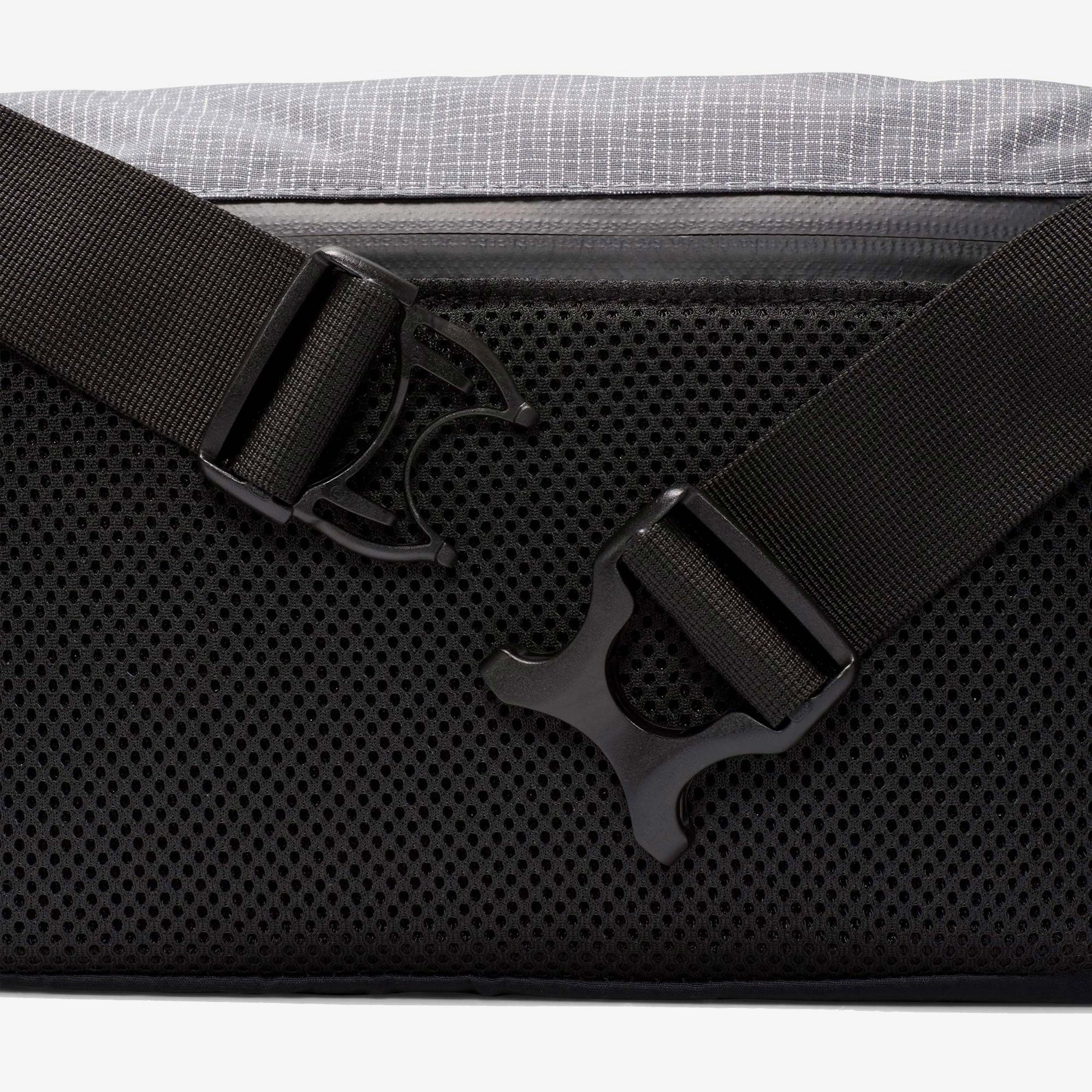 NIKE | ACG FANNY PACK (3L) { BLACK/COOL GREY/WHITE