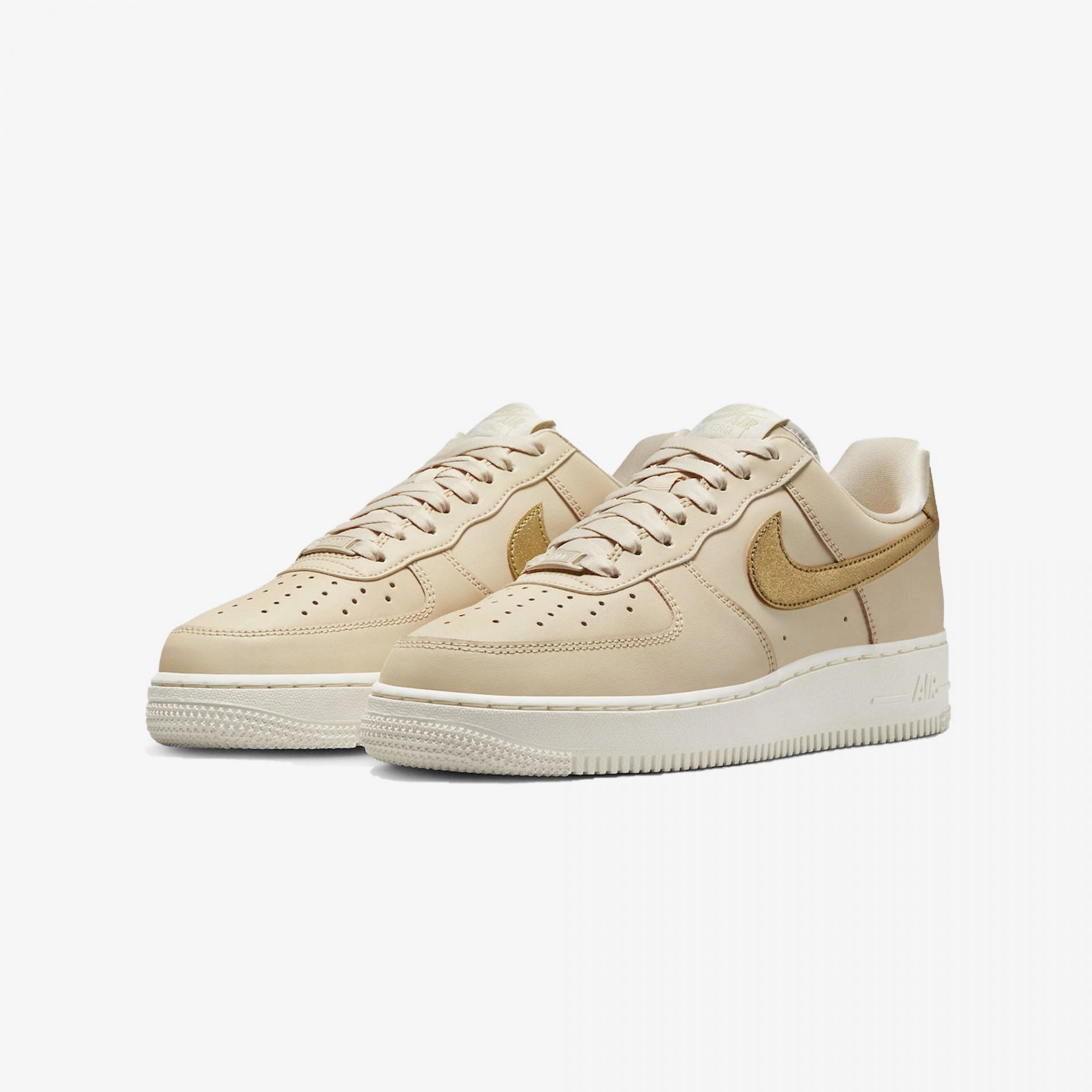 Nike | AIR FORCE 1 '07 { BEIGE/GOLD