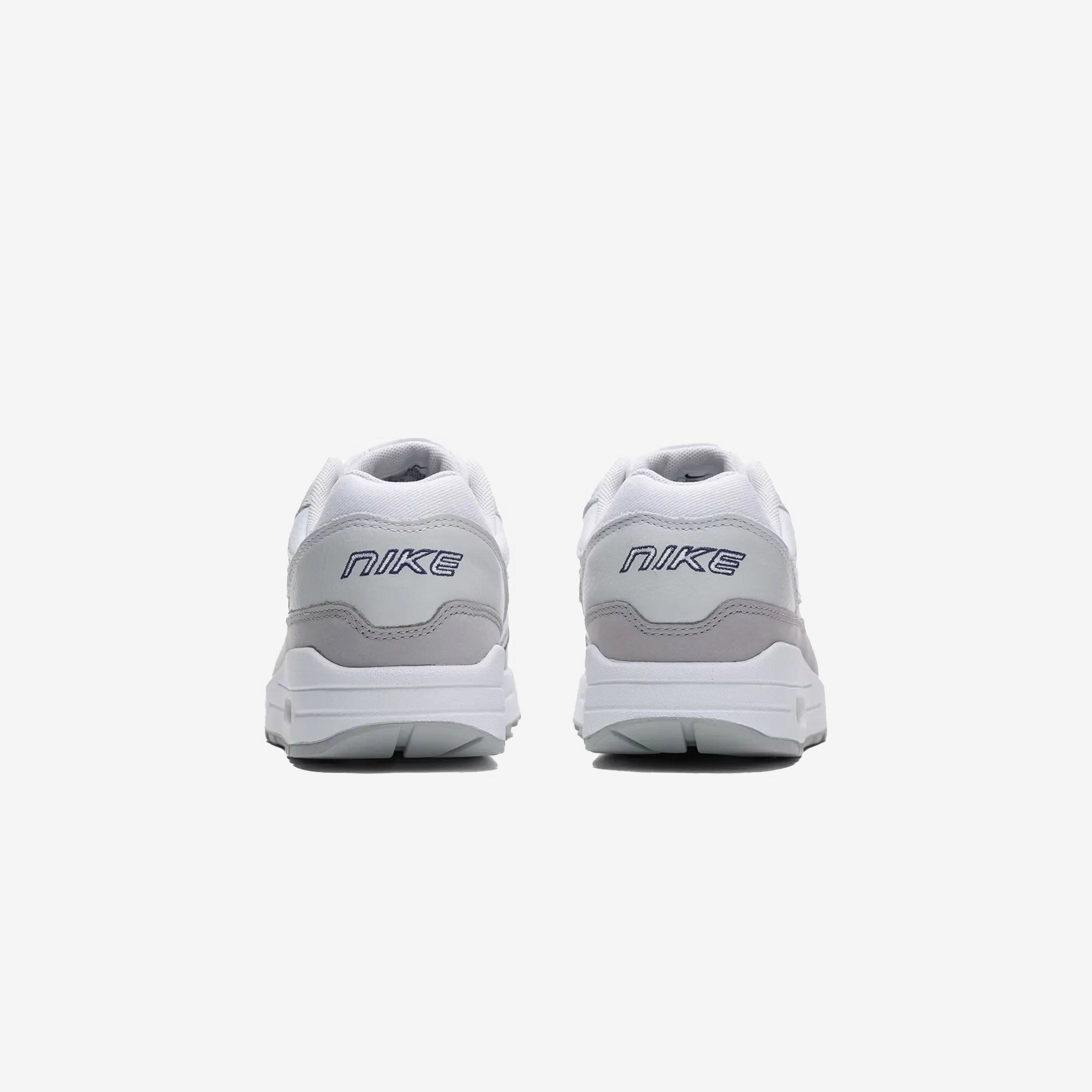 Nike | AIR MAX 1 '87 LX NBHD { PHOTON DUST/WHITE-LT SMOKE GREY