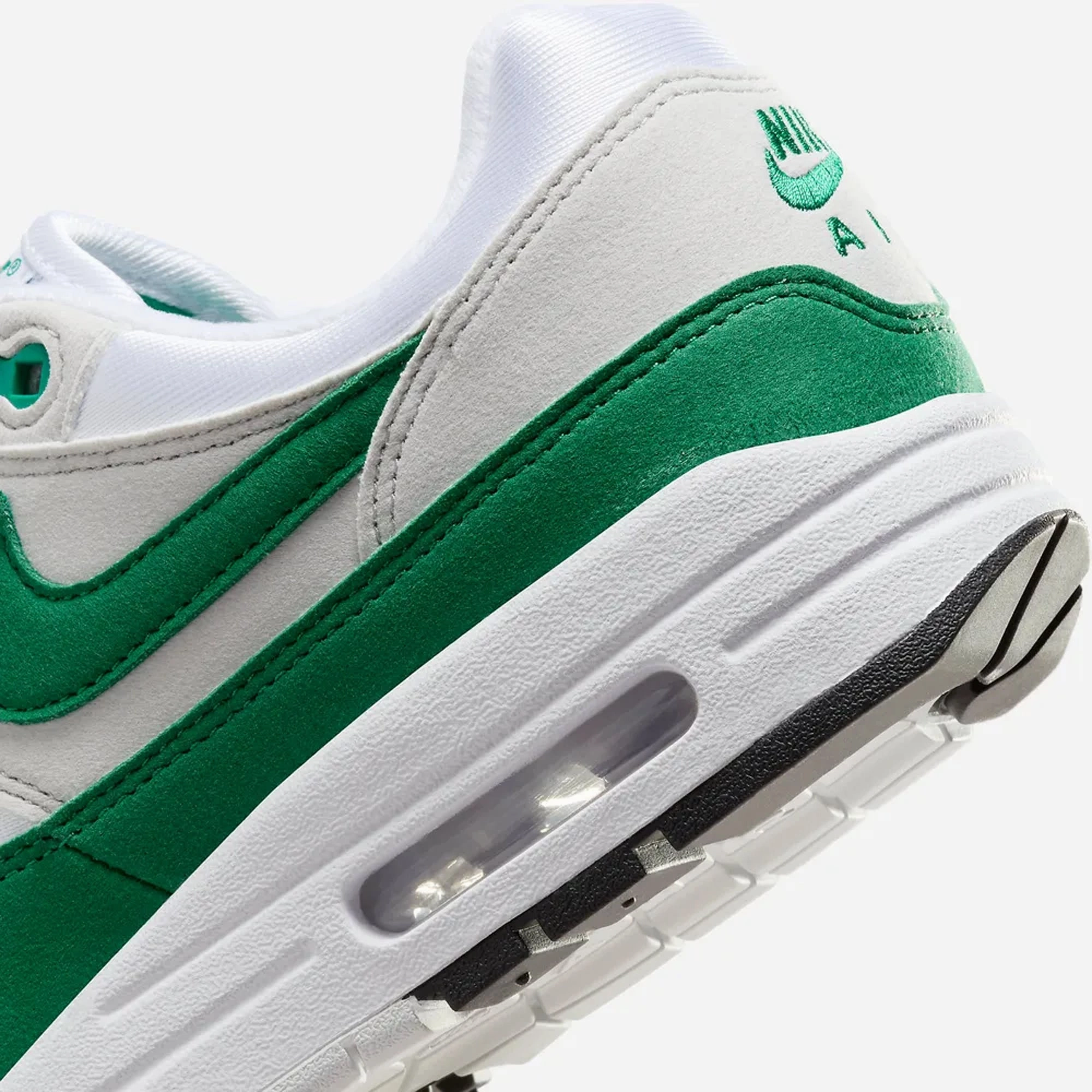 Nike | AIR MAX 1  { NEUTRAL GREY/MALACHITE-WHITE-BLACK
