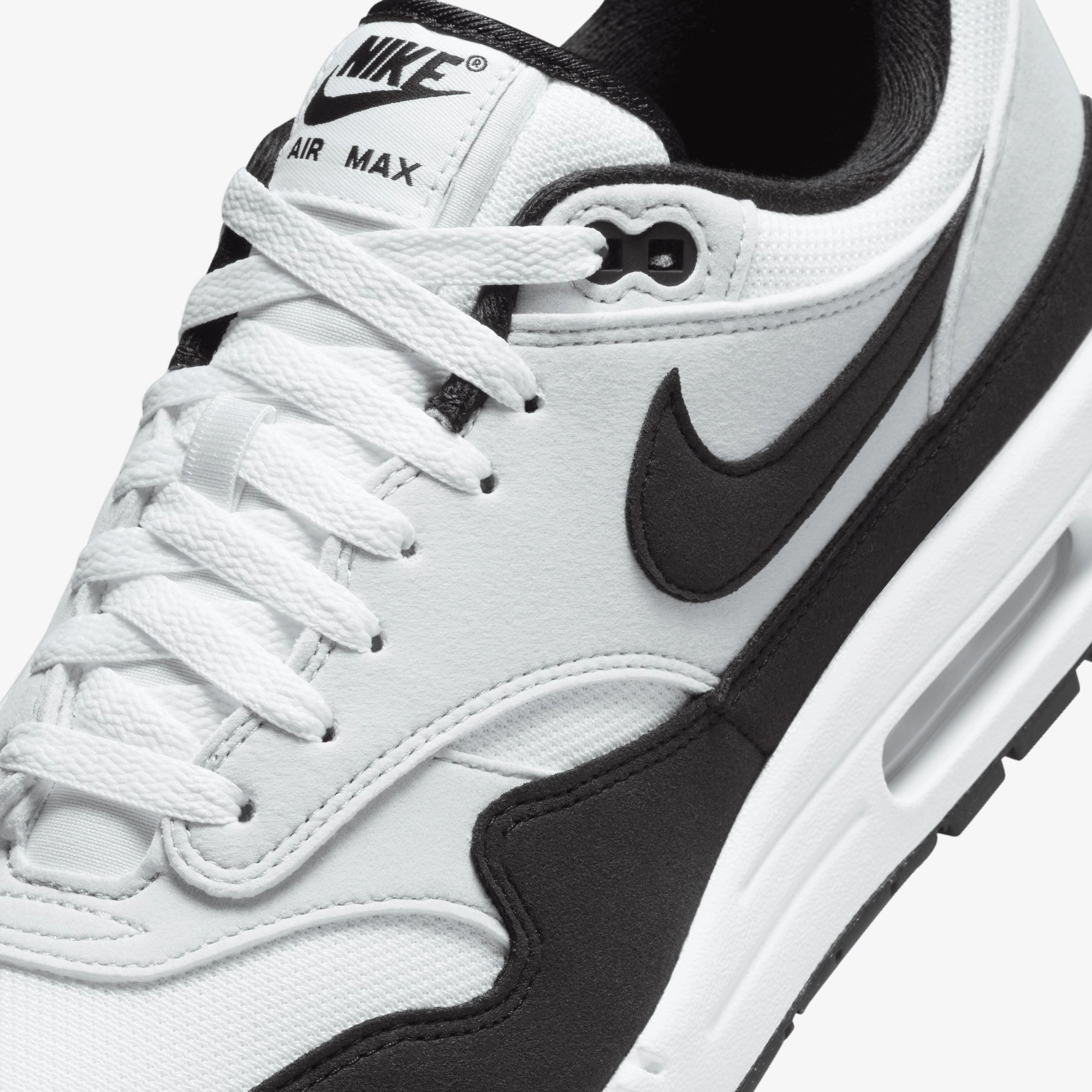 Nike | AIR MAX 1  { WHITE/BLACK-PURE PLATINUM