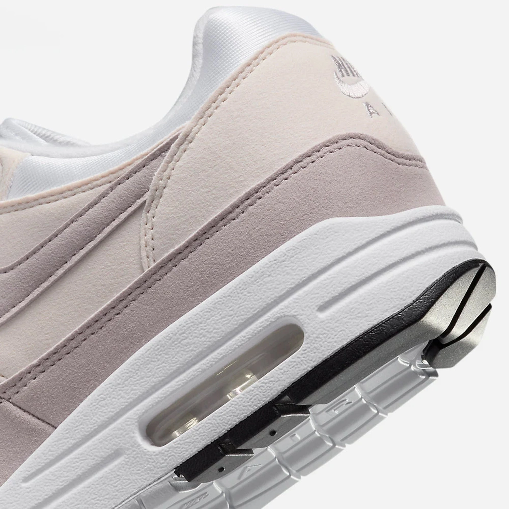 Nike | AIR MAX 1  { WHITE/PLATINUM VIOLET-PHANTOM-WHITE
