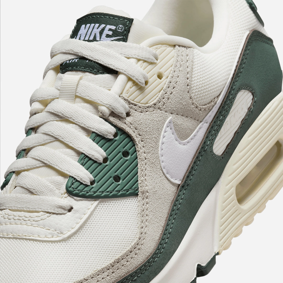 Nike | AIR MAX 90  { SAIL/WHITE-VINTAGE GREEN-COCONUT MILK