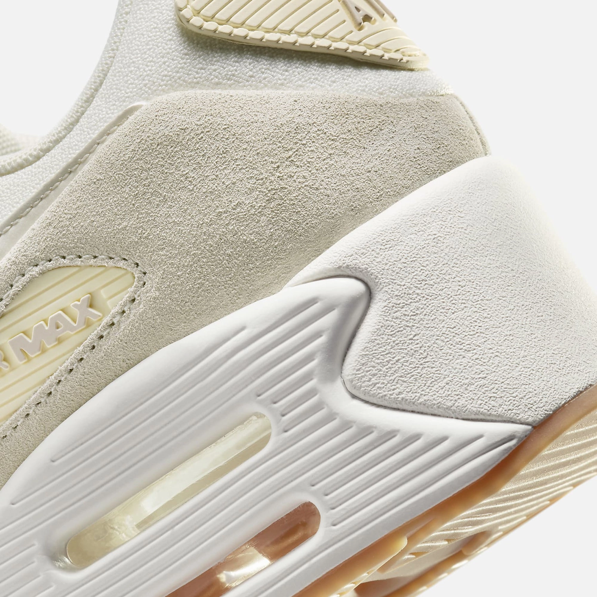 NIKE | AIR MAX 90 LV8 { SAIL/SAIL-PHANTOM-LT OREWOOD BRN