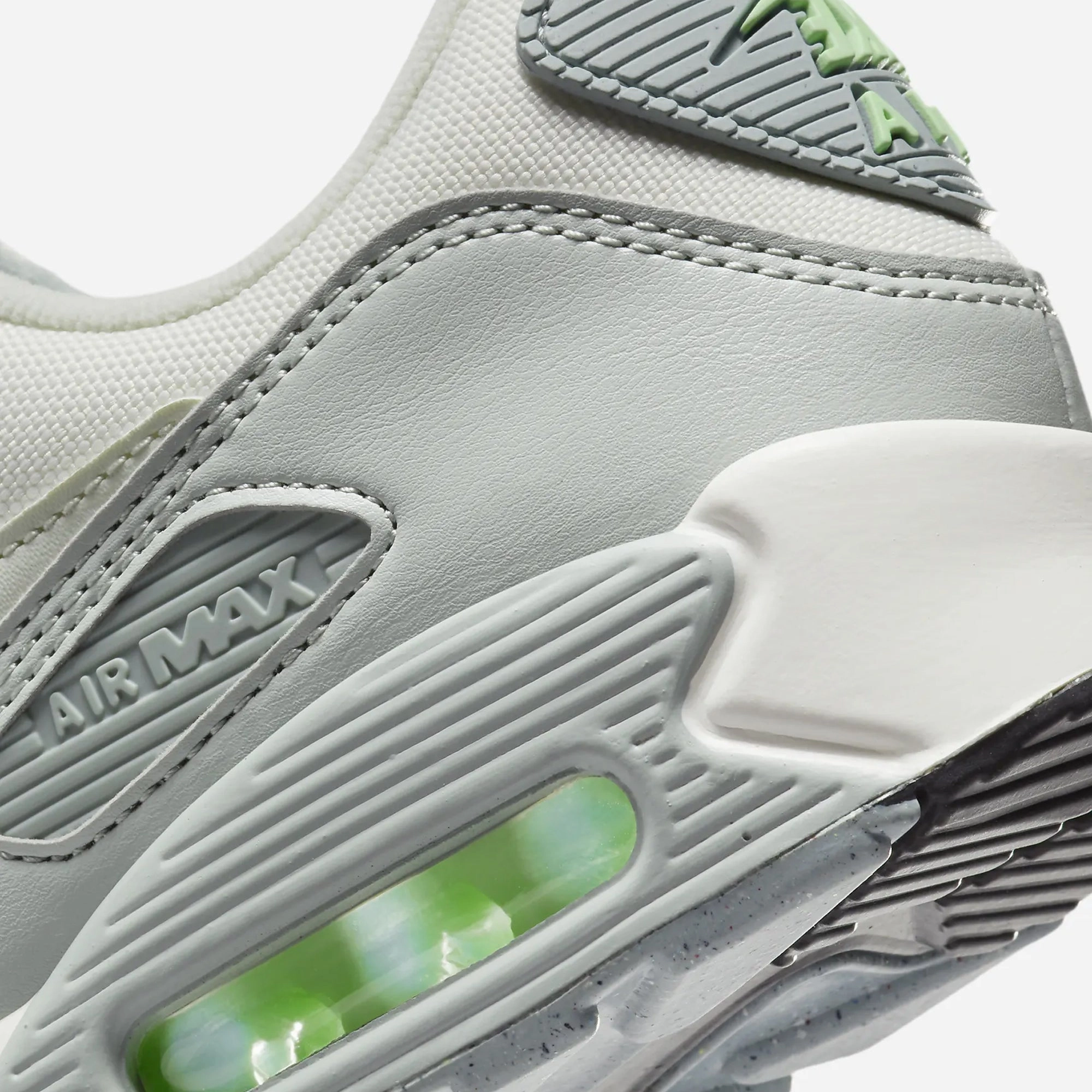 Nike | AIR MAX 90 SE  { SAIL/METALLIC SILVER-SEA GLASS