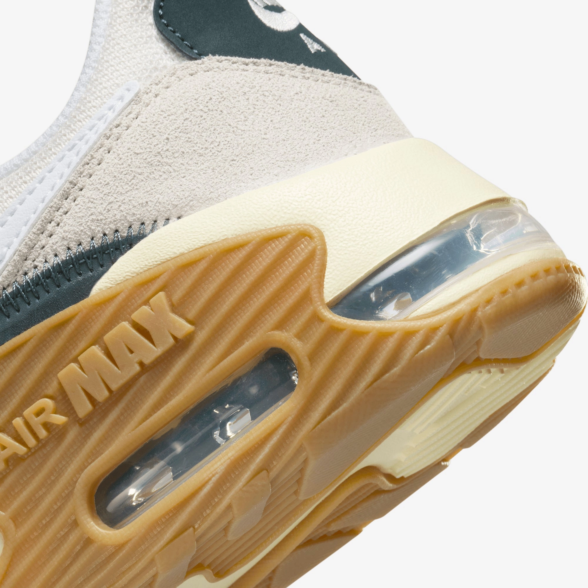 NIKE | AIR MAX EXCEE { SAIL/DEEP JUNGLE-LT OREWOOD BRN