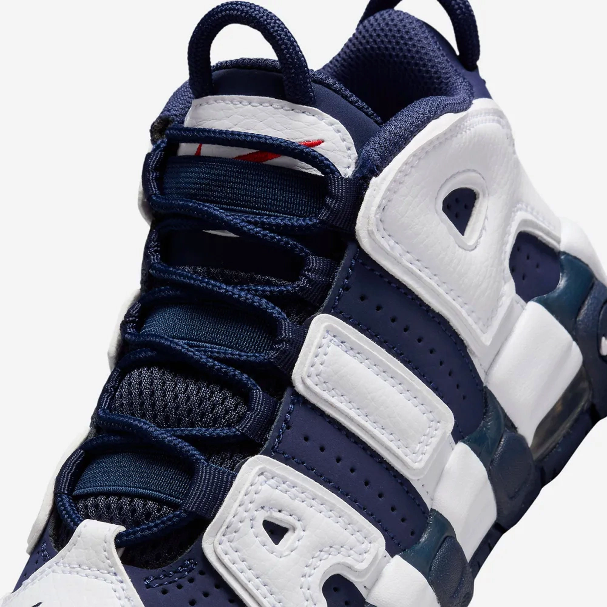 NIKE | AIR MORE UPTEMPO '96 { WHITE/MIDNIGHT NAVY-METALLIC GOLD