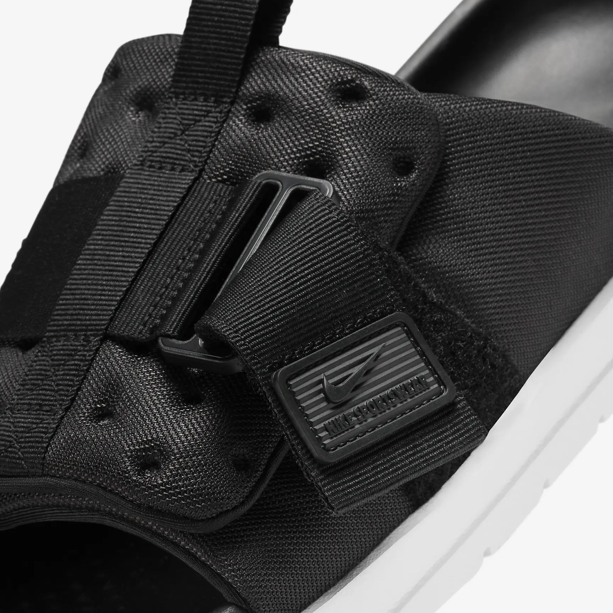 Nike | ASUNA 3  { BLACK/BLACK-WHITE