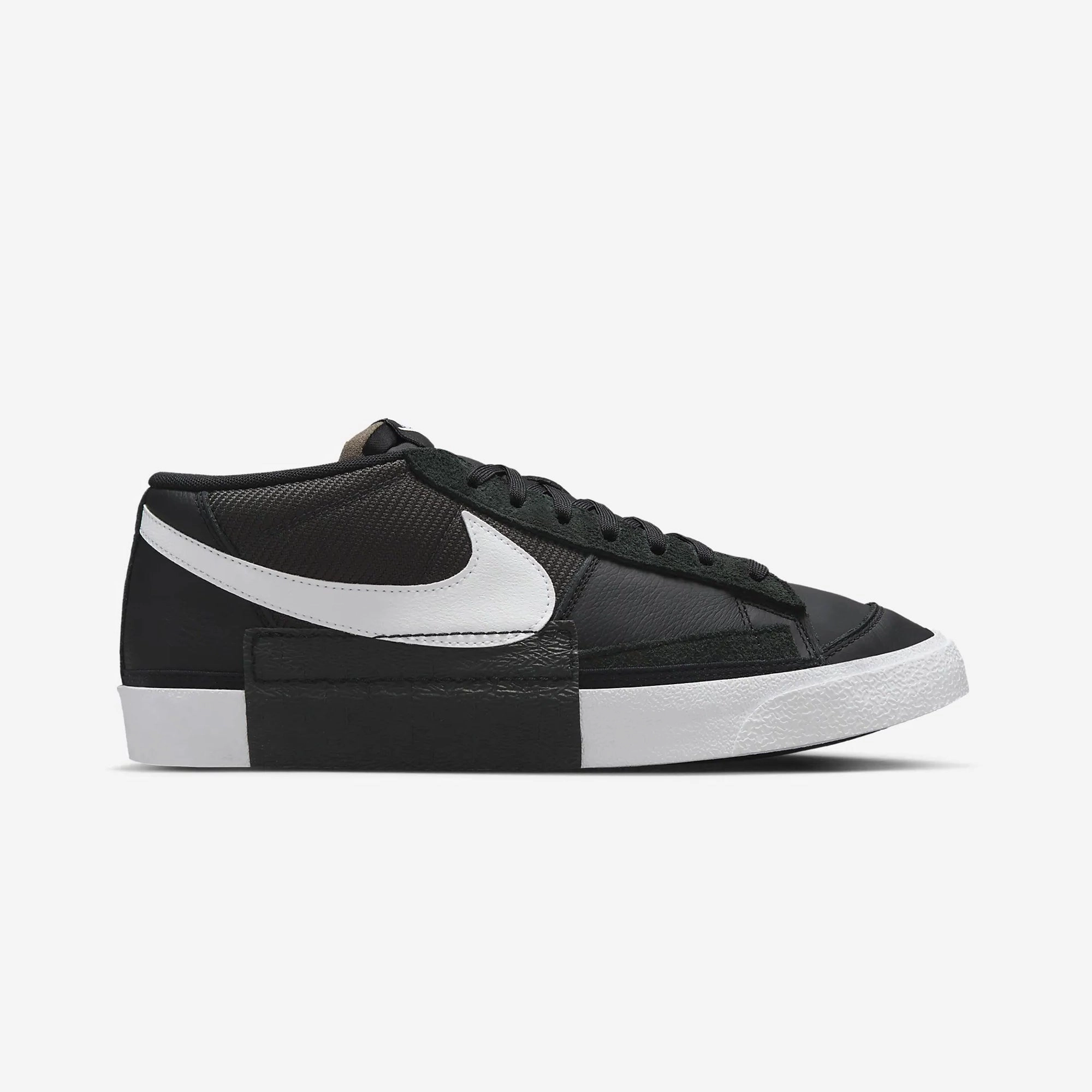 Nike | BLAZER LOW PRO CLUB  { BLACK/WHITE-ANTHRACITE